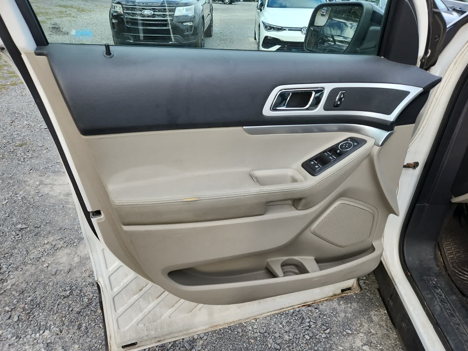 Thumbnail: 2012 Ford Explorer - 16
