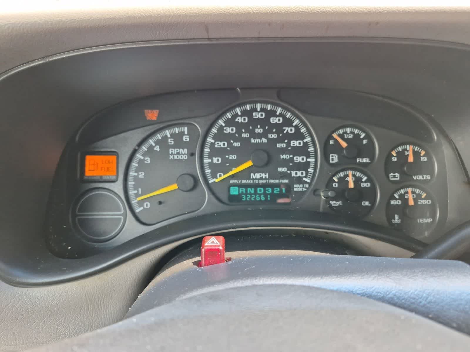 Thumbnail: 2001 GMC Sierra 1500 - 26