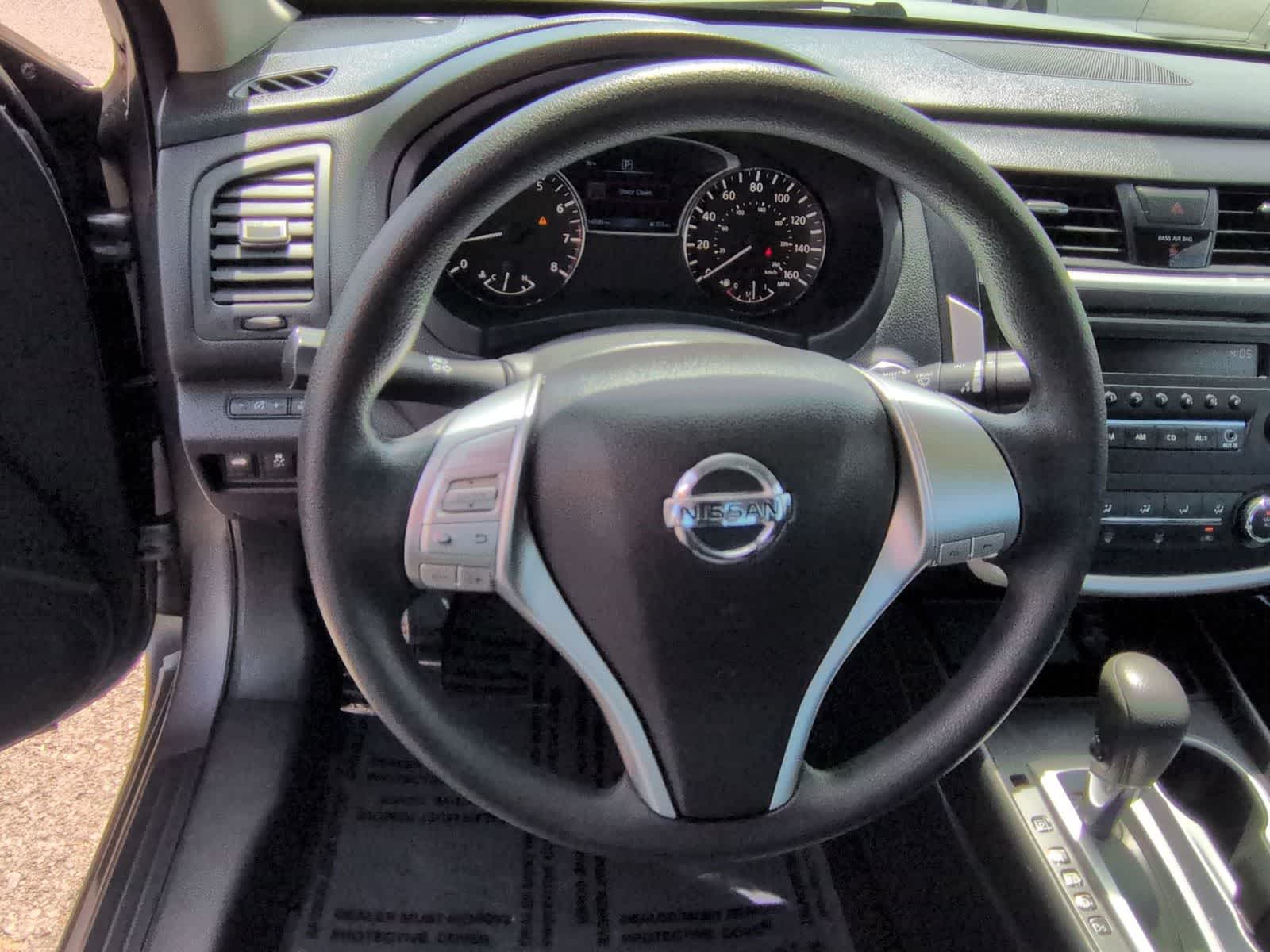 Thumbnail: 2016 Nissan Altima - 22