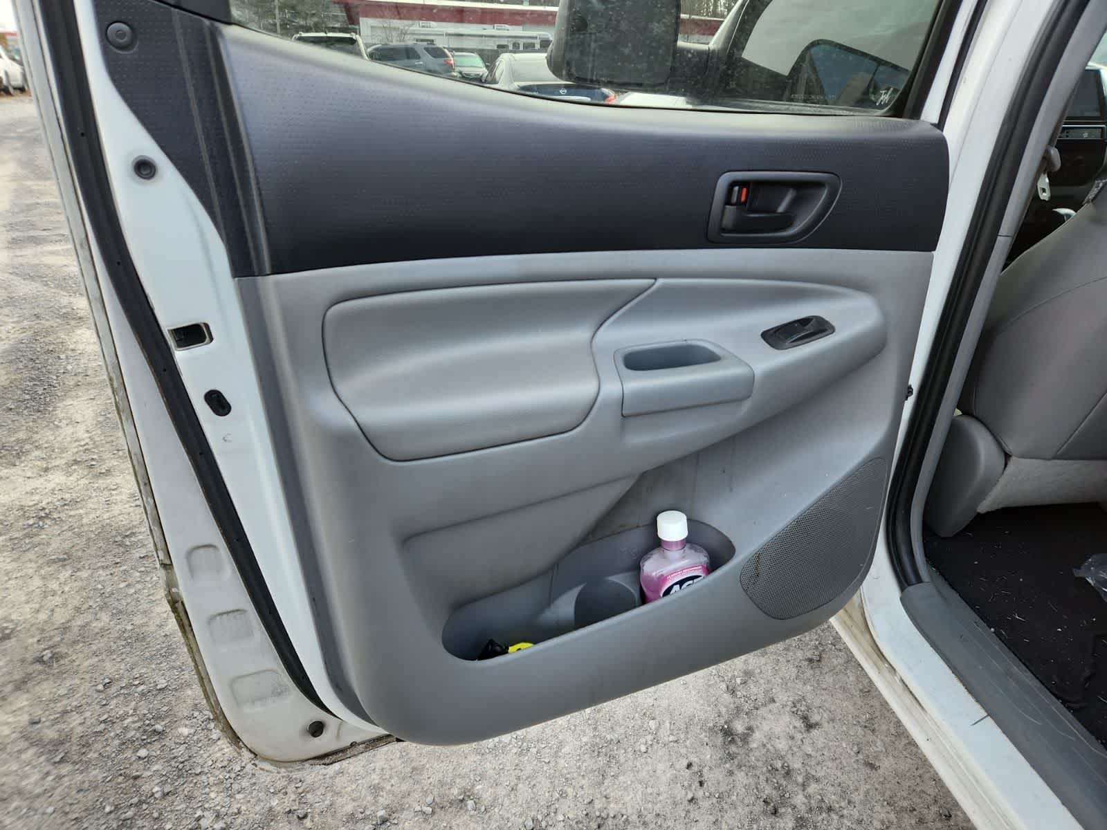 Thumbnail: 2012 Toyota Tacoma - 26