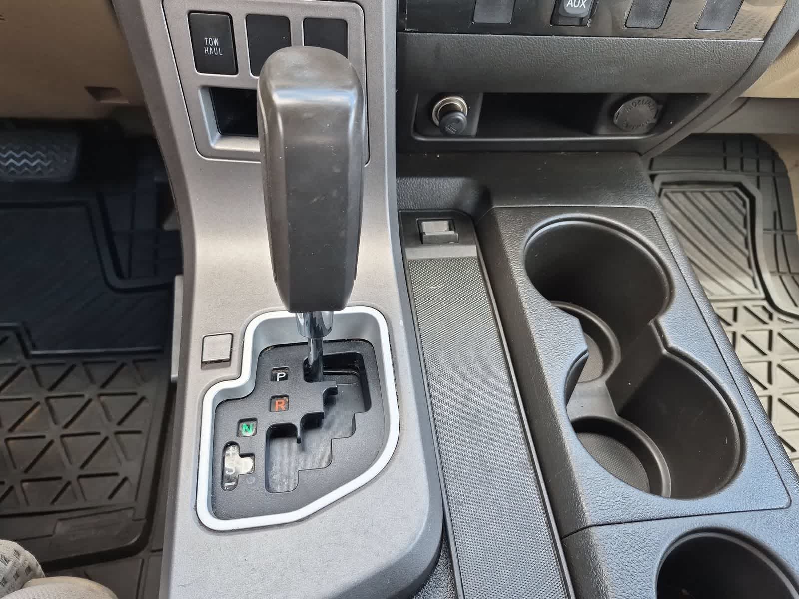 Thumbnail: 2010 Toyota Tundra - 27