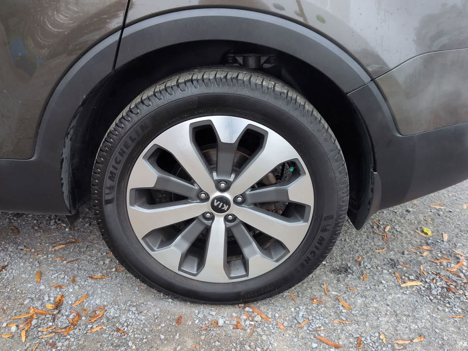 Thumbnail: 2020 Kia Telluride - 14