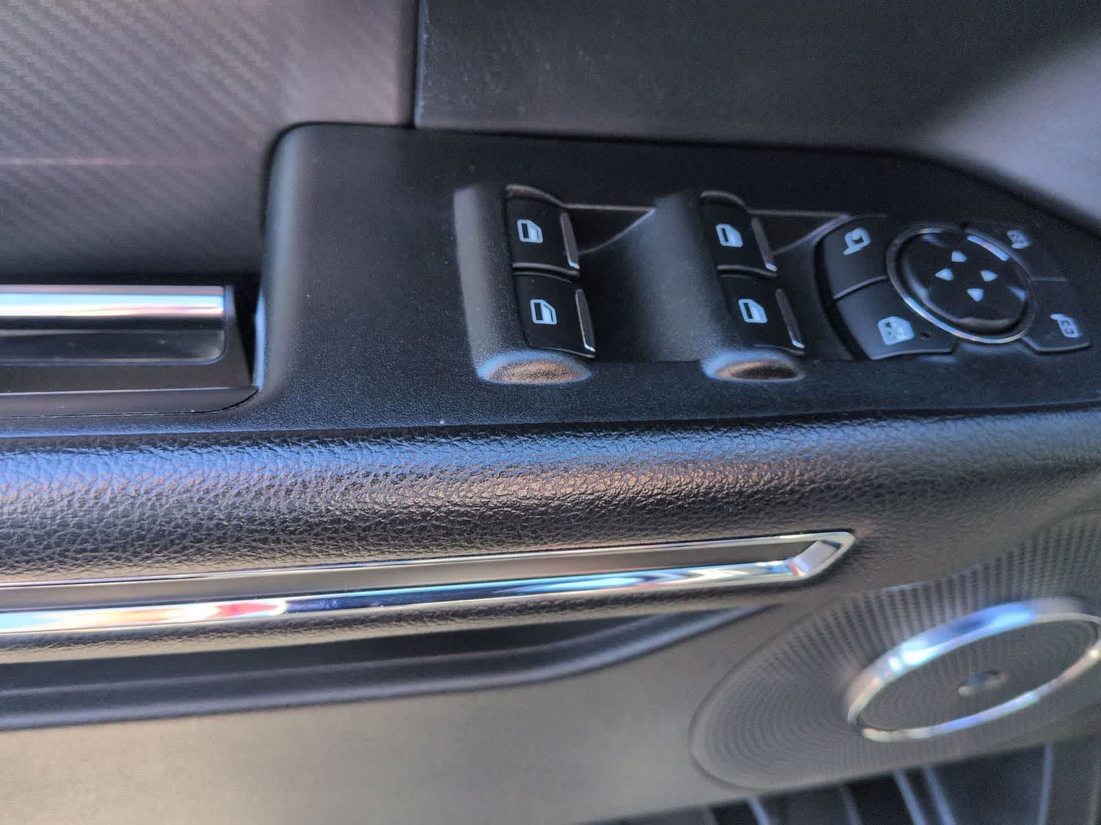 Thumbnail: 2020 Ford Expedition - 16