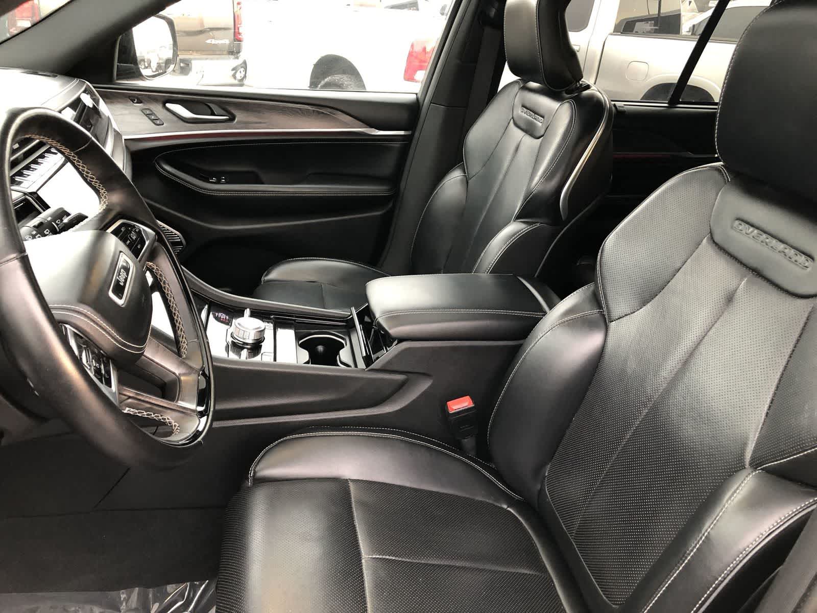 Thumbnail: 2022 Jeep Grand Cherokee - 11