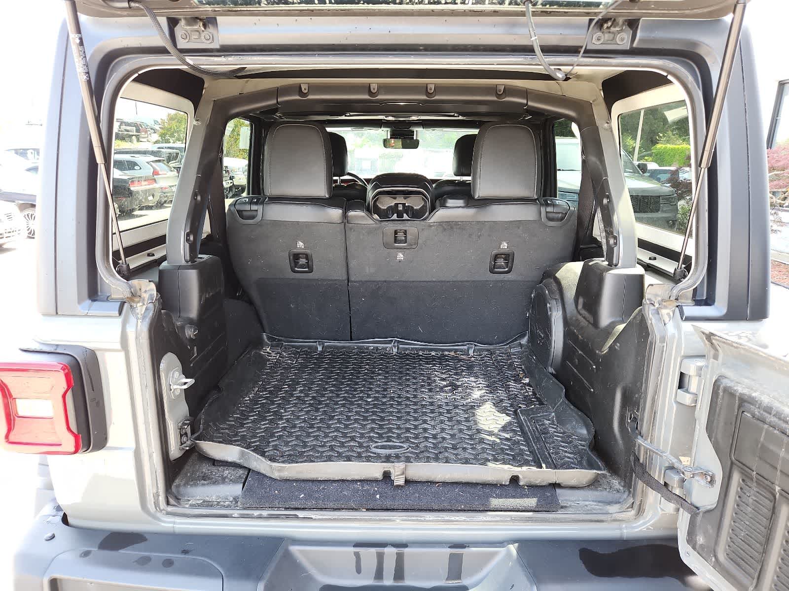 Thumbnail: 2021 Jeep Wrangler - 26