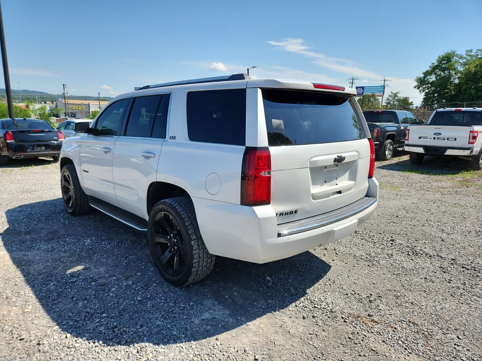 Thumbnail: 2016 Chevrolet Tahoe - 3