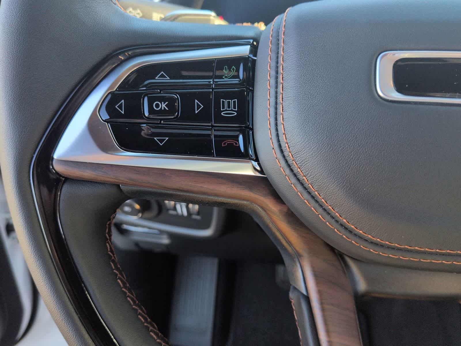 Thumbnail: 2025 Jeep Grand Cherokee - 23