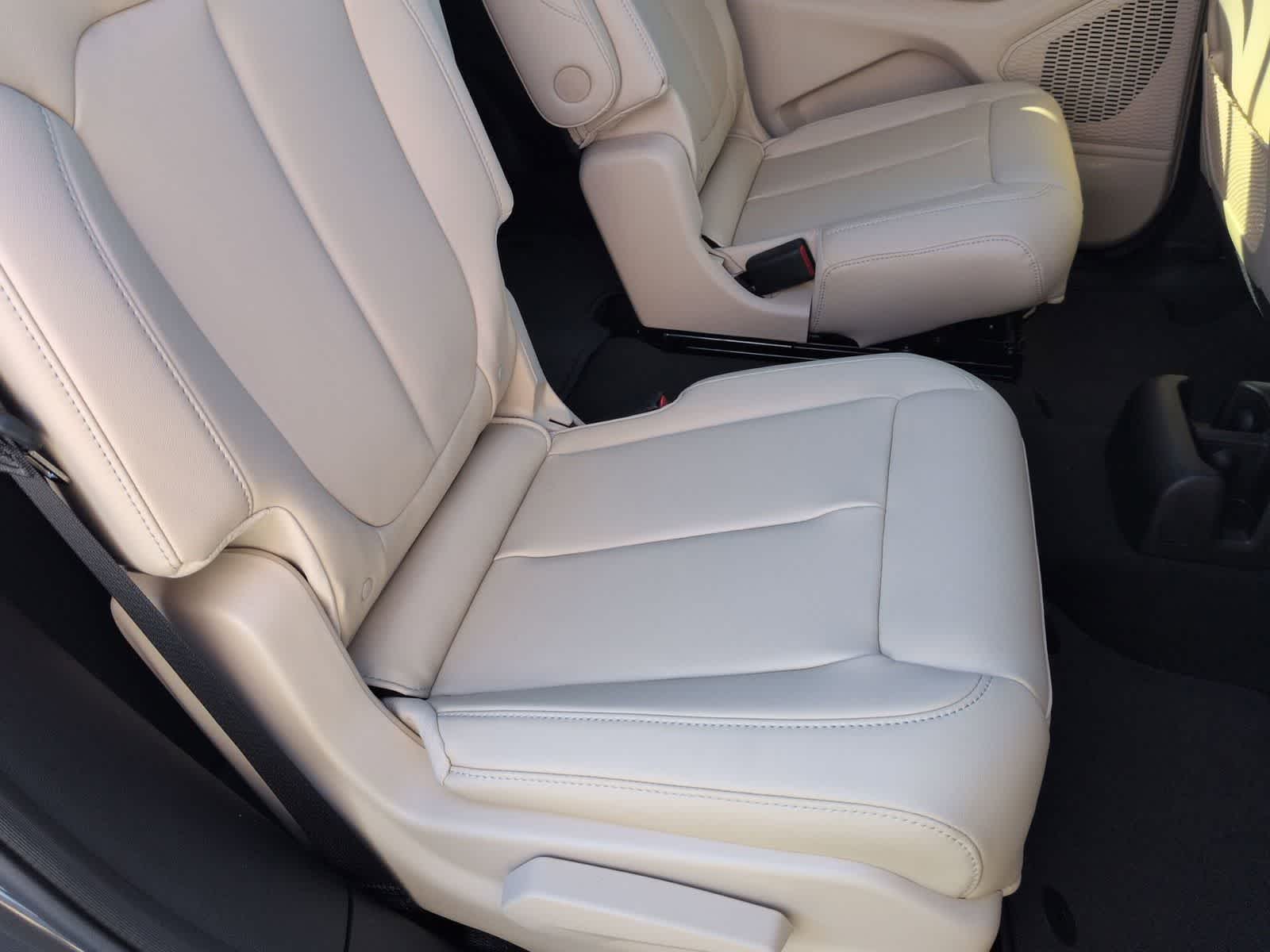 Thumbnail: 2025 Jeep Grand Cherokee L - 19