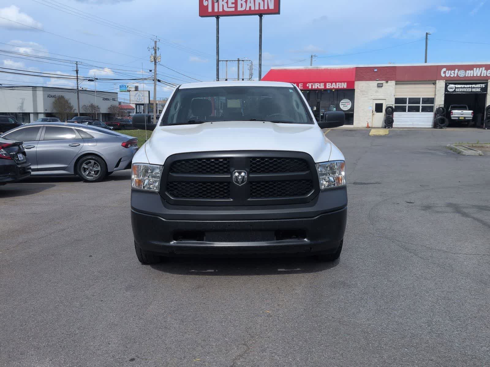 Thumbnail: 2022 RAM 1500 Classic - 3