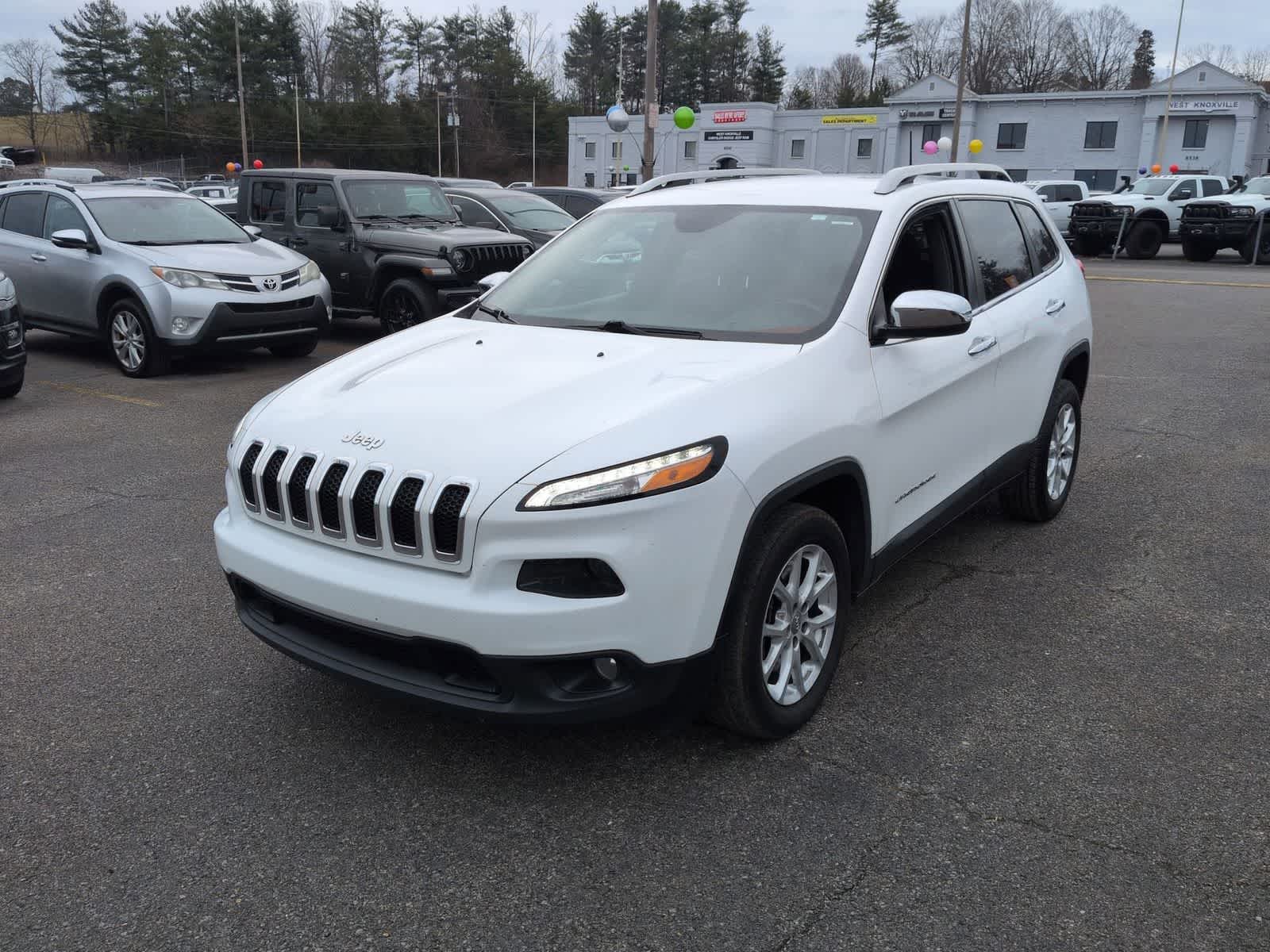 Thumbnail: 2018 Jeep Cherokee - 4