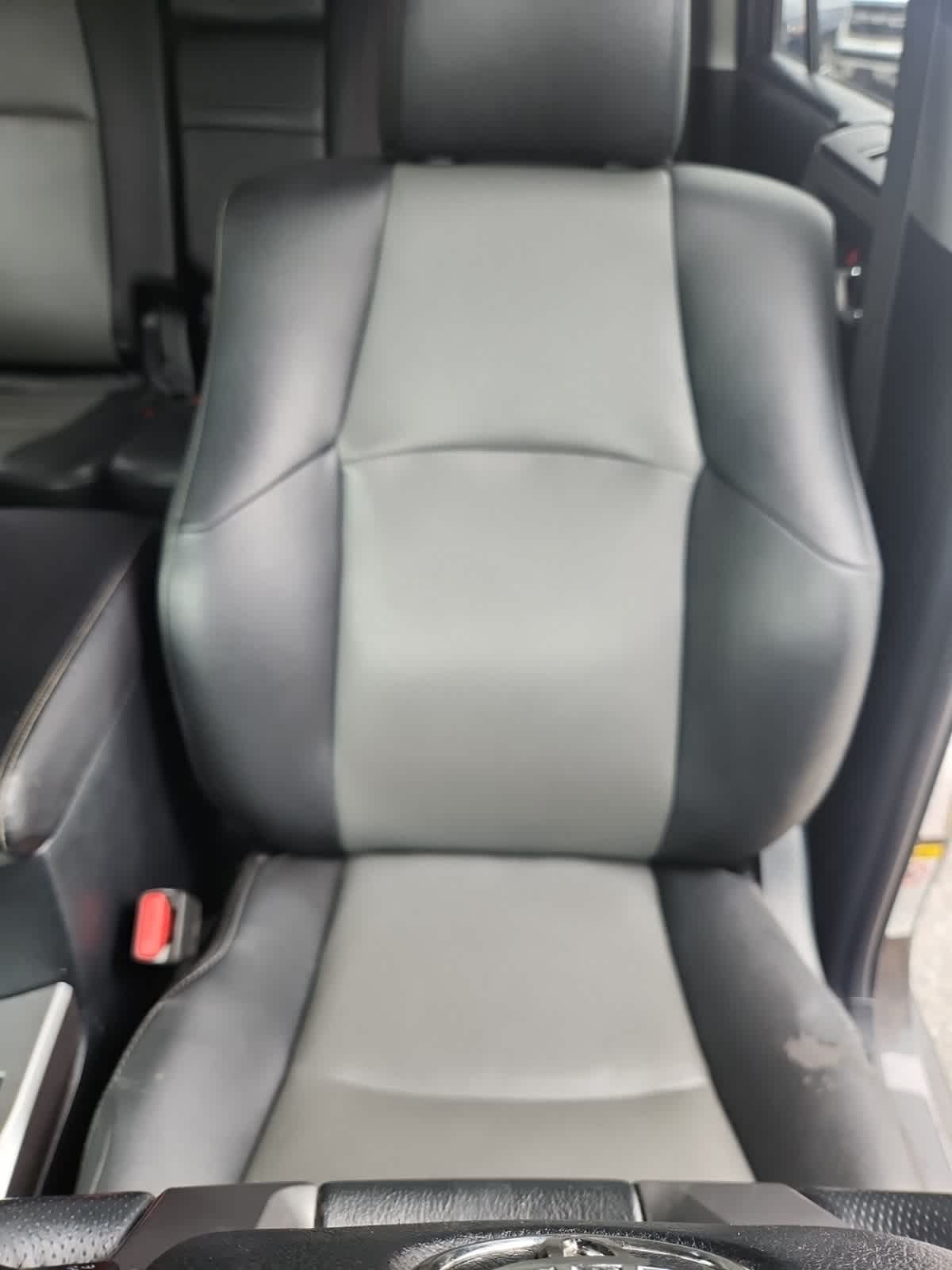 Thumbnail: 2019 Toyota 4Runner - 14