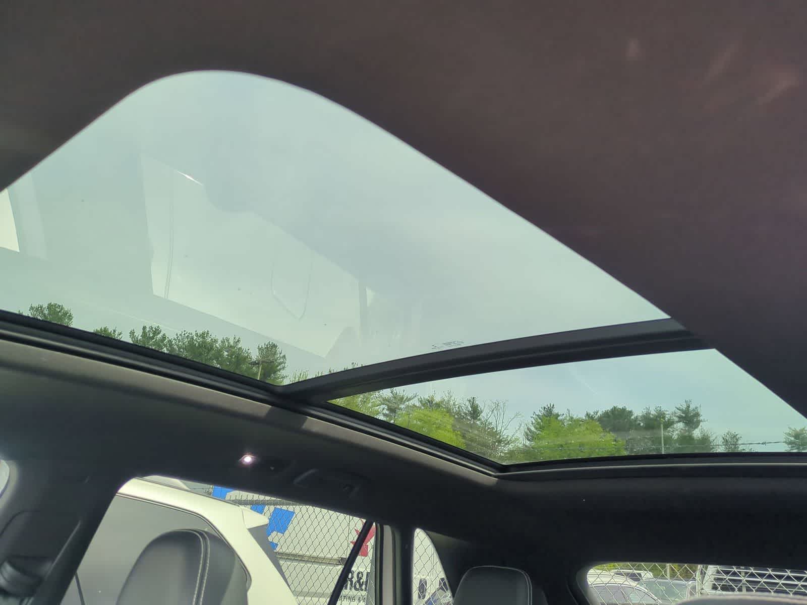 Thumbnail: 2021 Volkswagen Atlas - 19