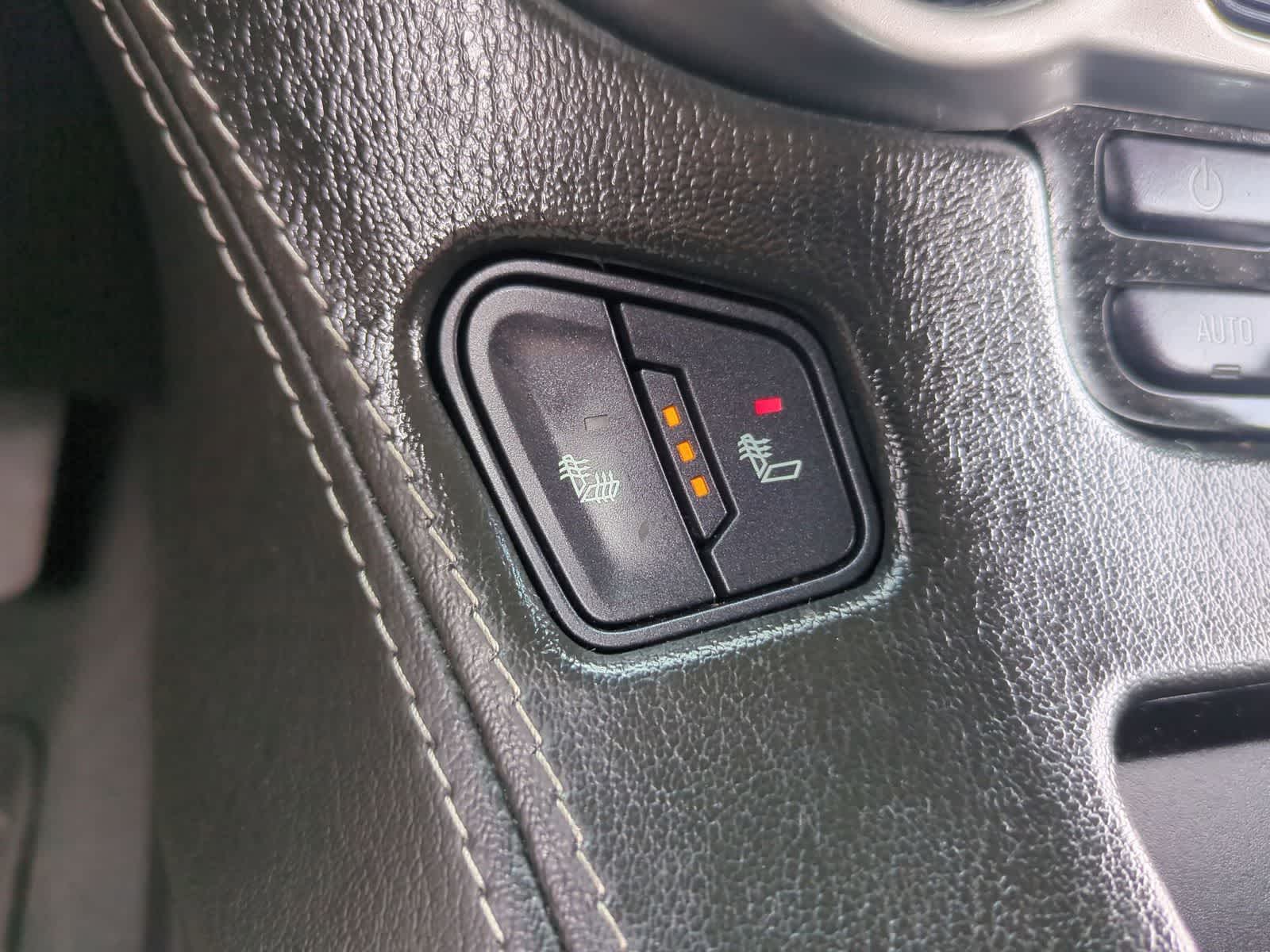 Thumbnail: 2020 Chevrolet Suburban - 36