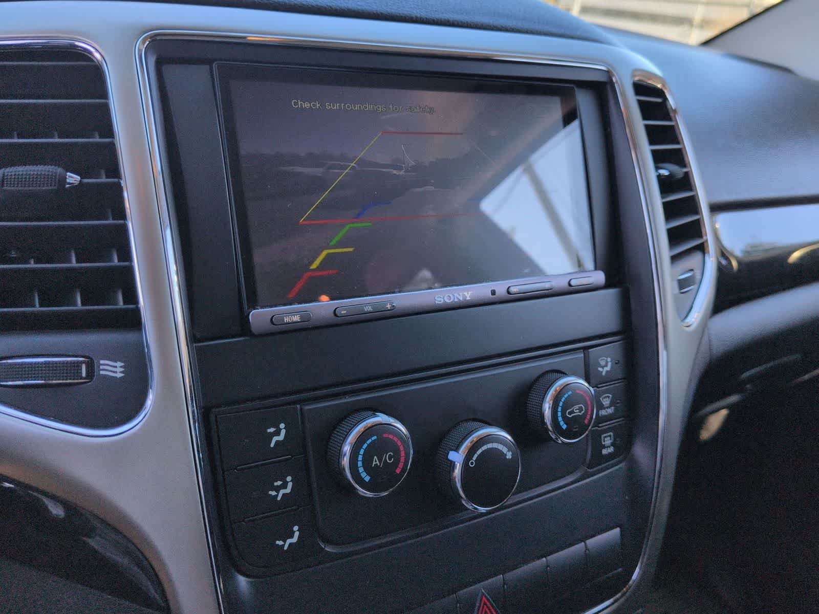 Thumbnail: 2012 Jeep Grand Cherokee - 26