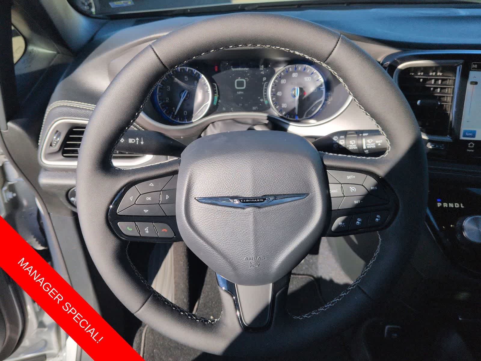 Thumbnail: 2026 Chrysler Pacifica - 14