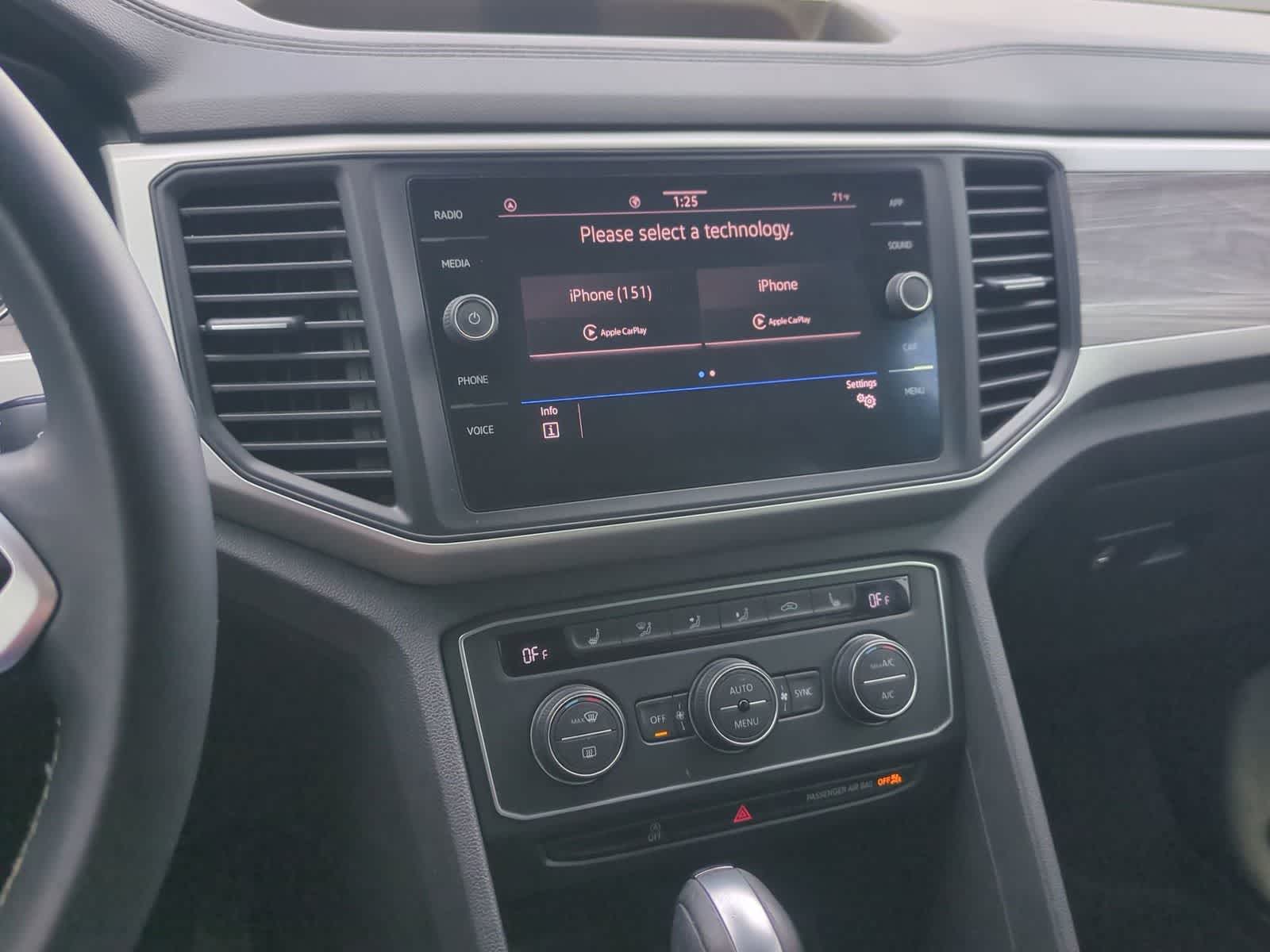 Thumbnail: 2021 Volkswagen Atlas - 29