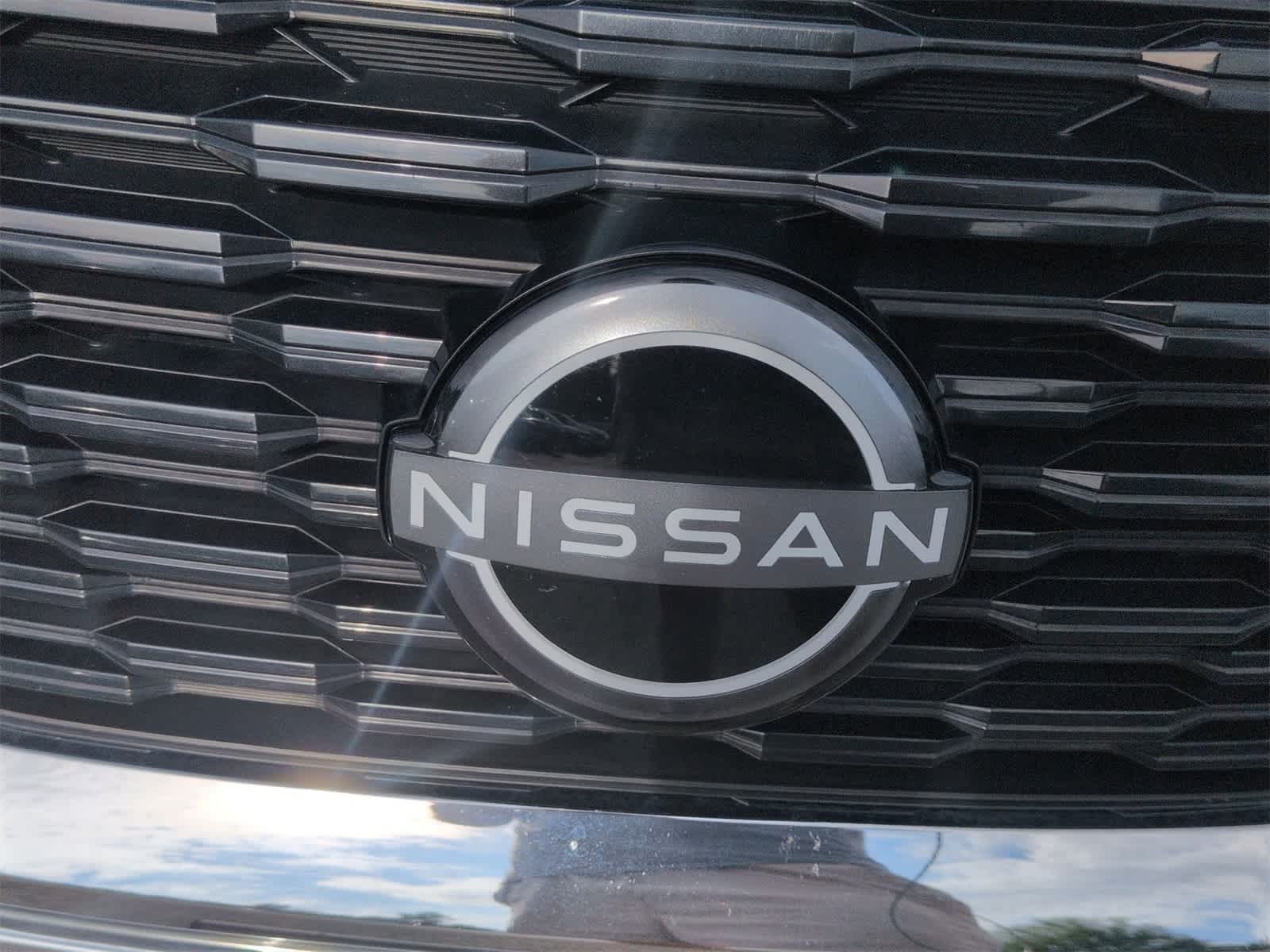 Thumbnail: 2023 Nissan Rogue - 12
