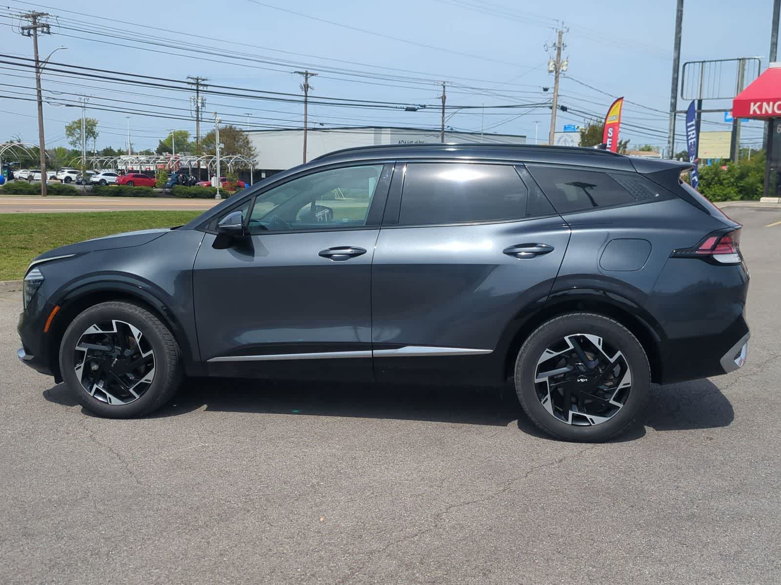 Thumbnail: 2023 Kia Sportage - 5