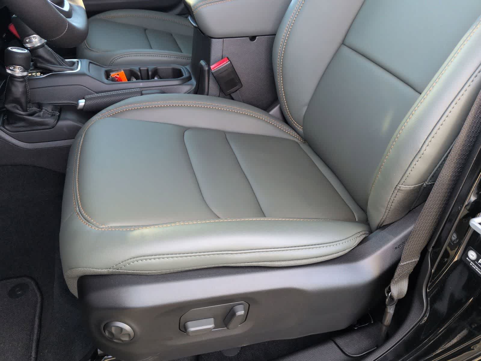 Thumbnail: 2026 Jeep Gladiator - 15