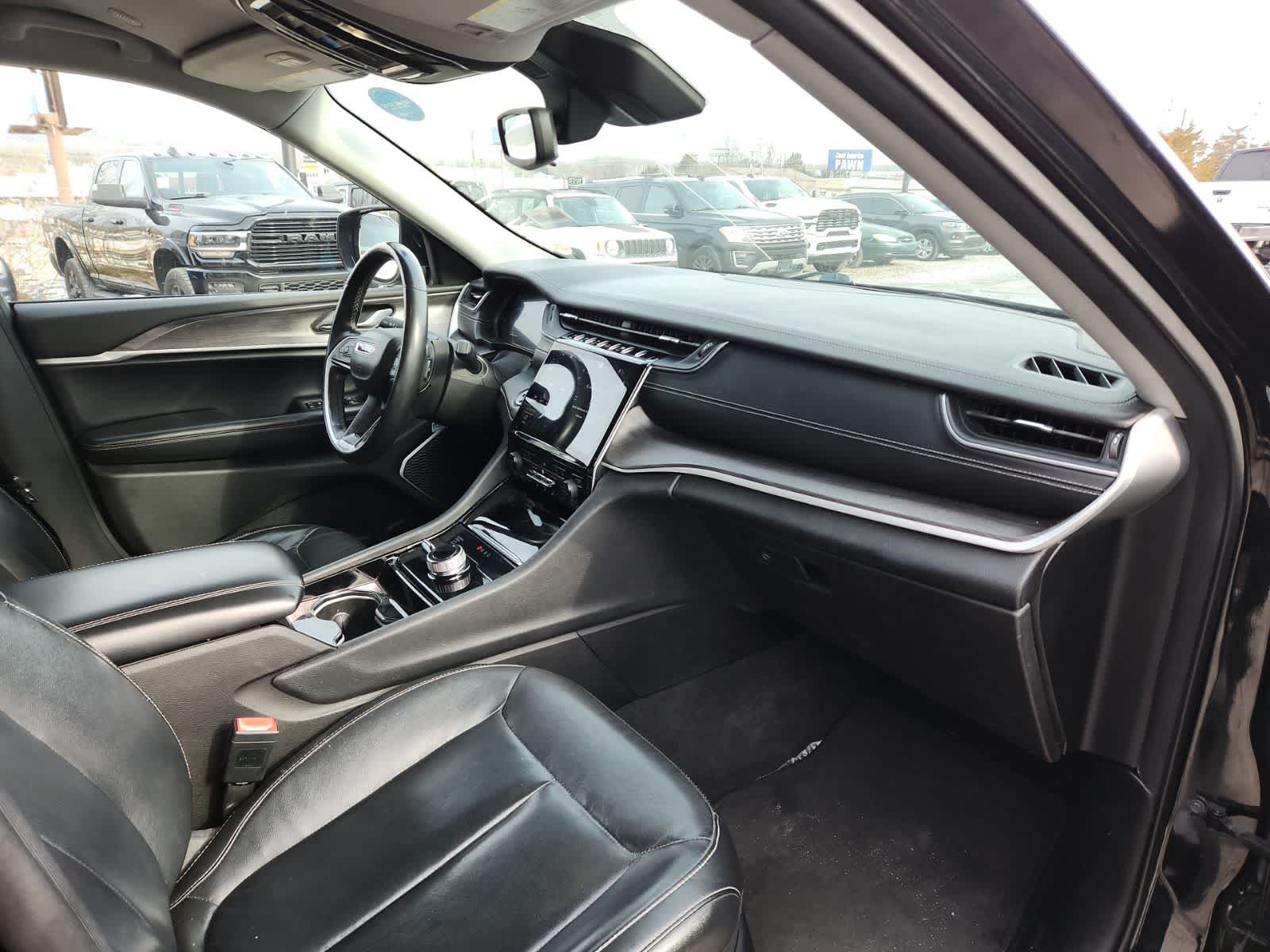 Thumbnail: 2021 Jeep Grand Cherokee L - 17