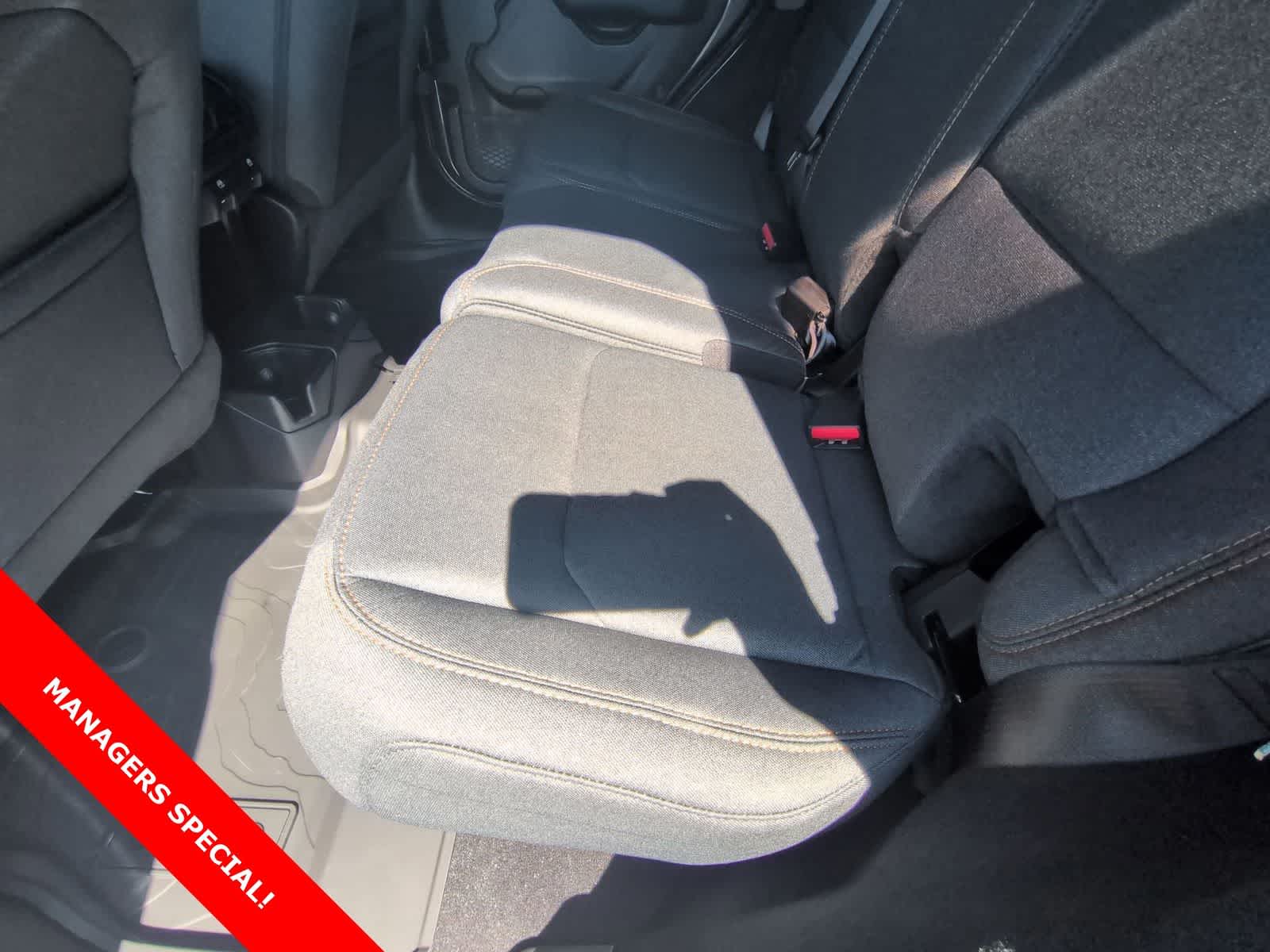 Thumbnail: 2025 Jeep Wrangler - 19