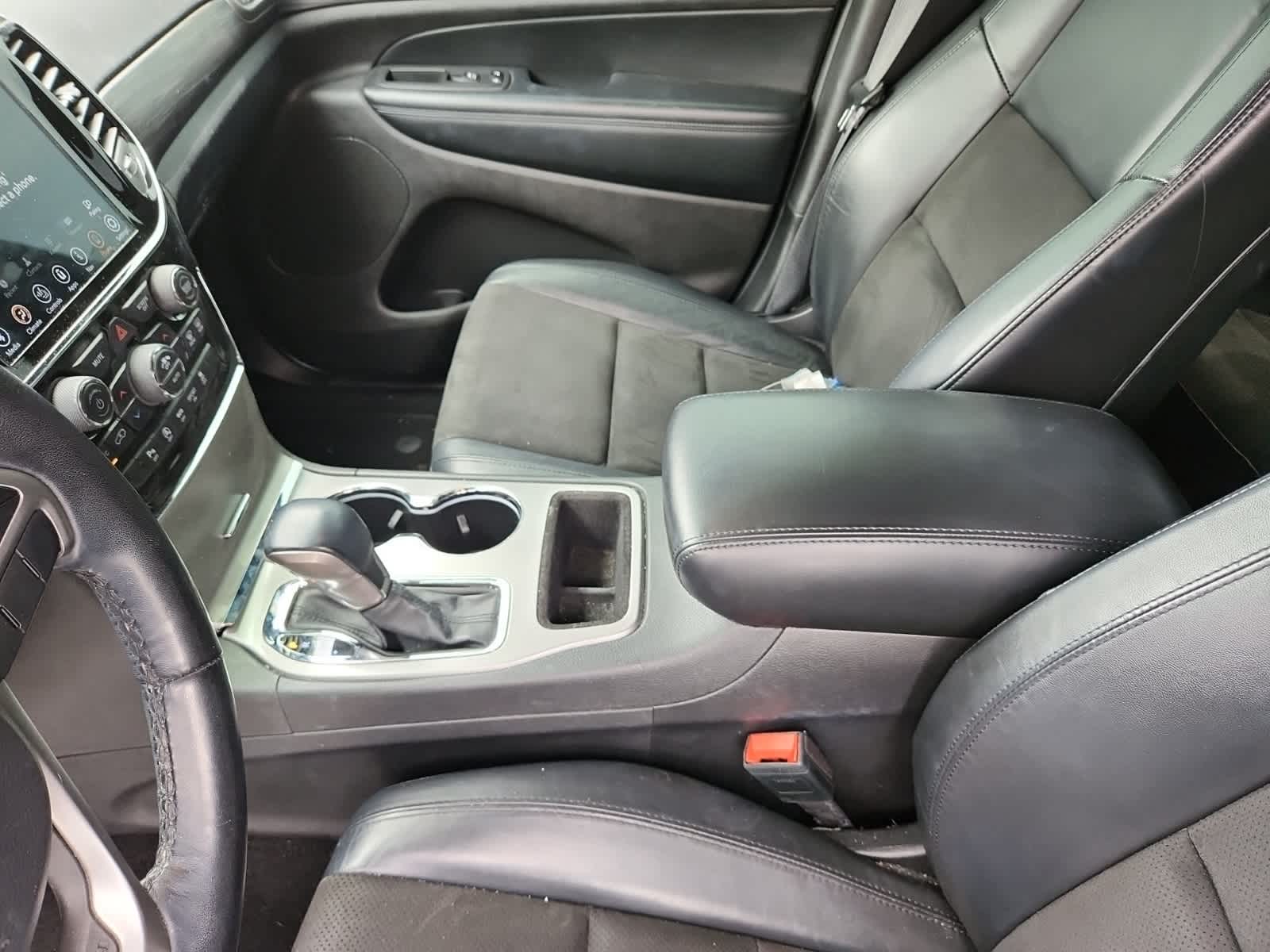 2021 Jeep Grand Cherokee Laredo 11
