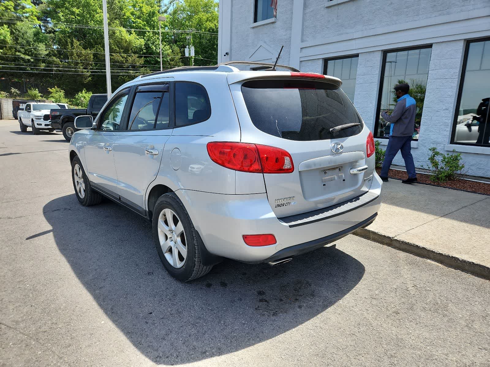 Thumbnail: 2009 Hyundai Santa Fe - 3