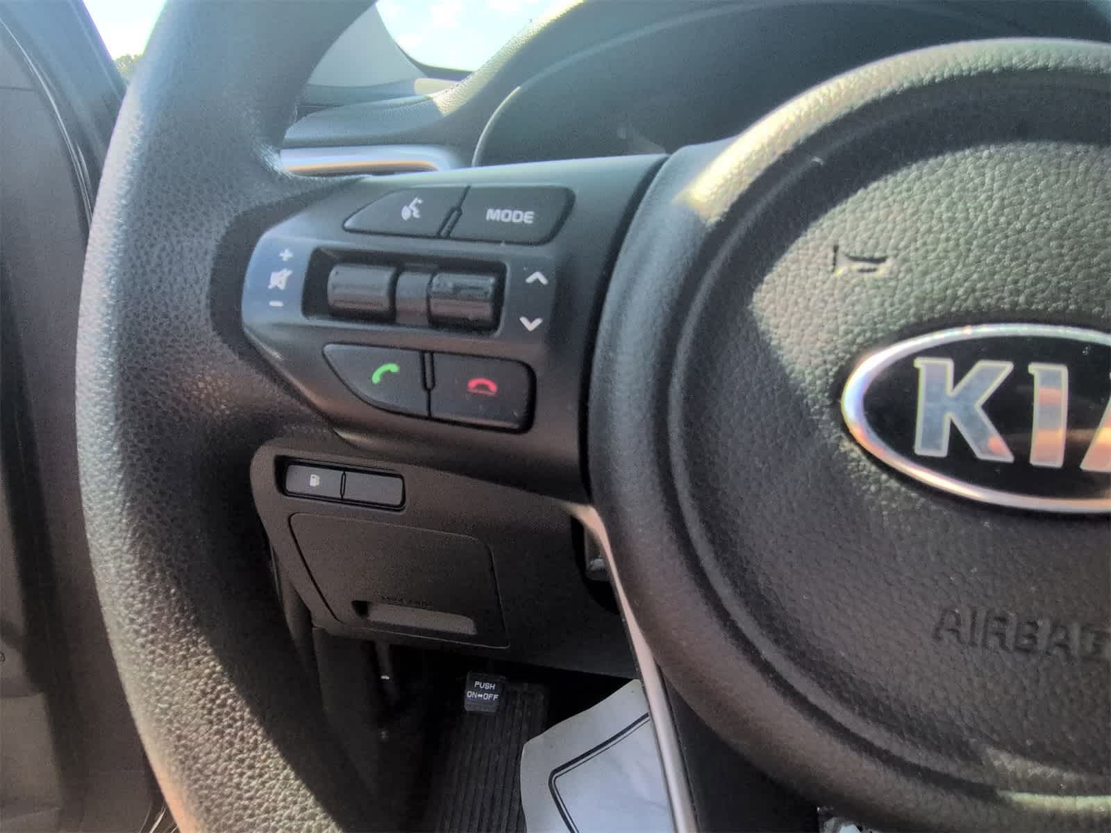 Thumbnail: 2017 Kia Sorento - 23