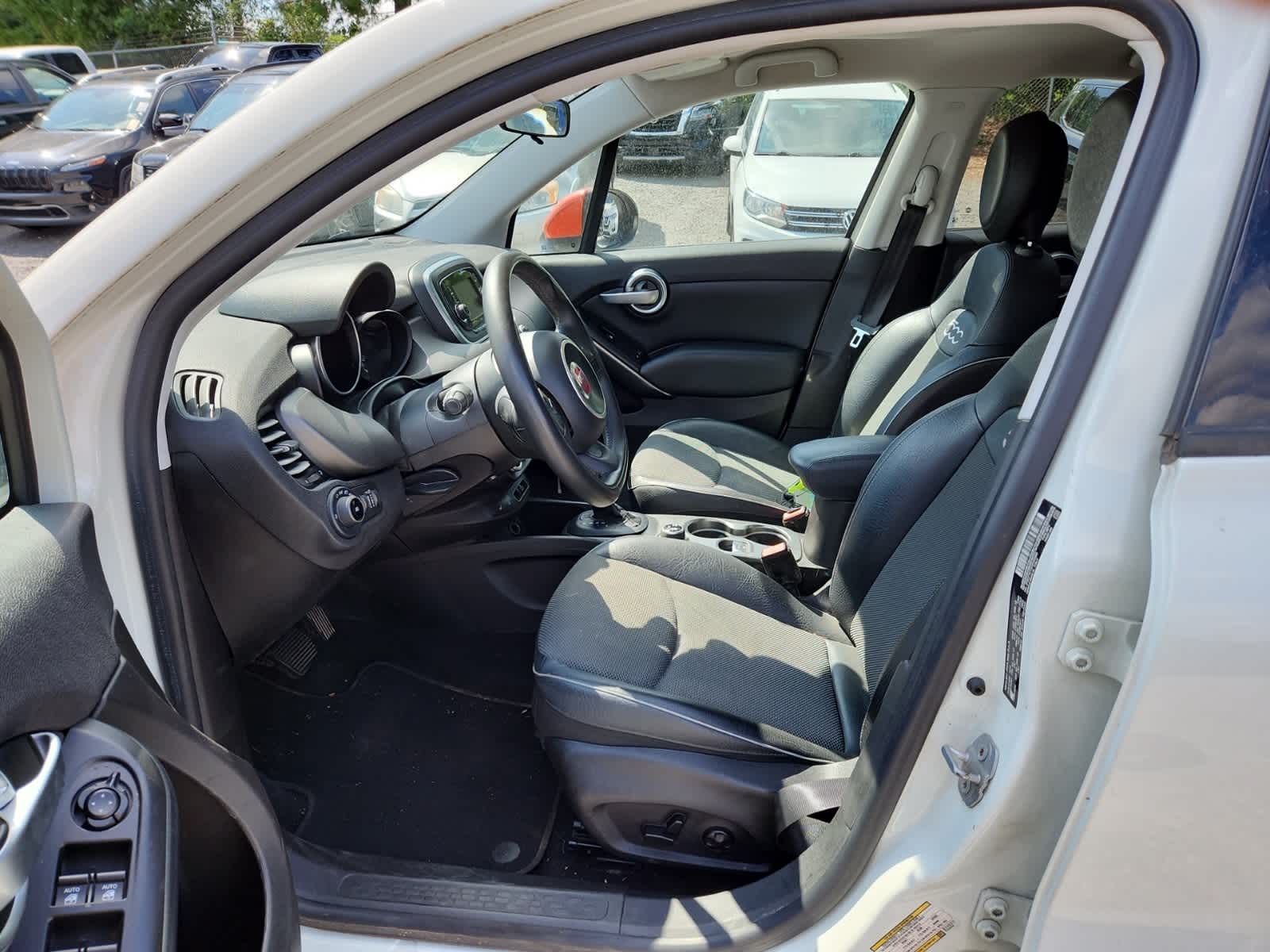 Thumbnail: 2016 Fiat 500X - 15