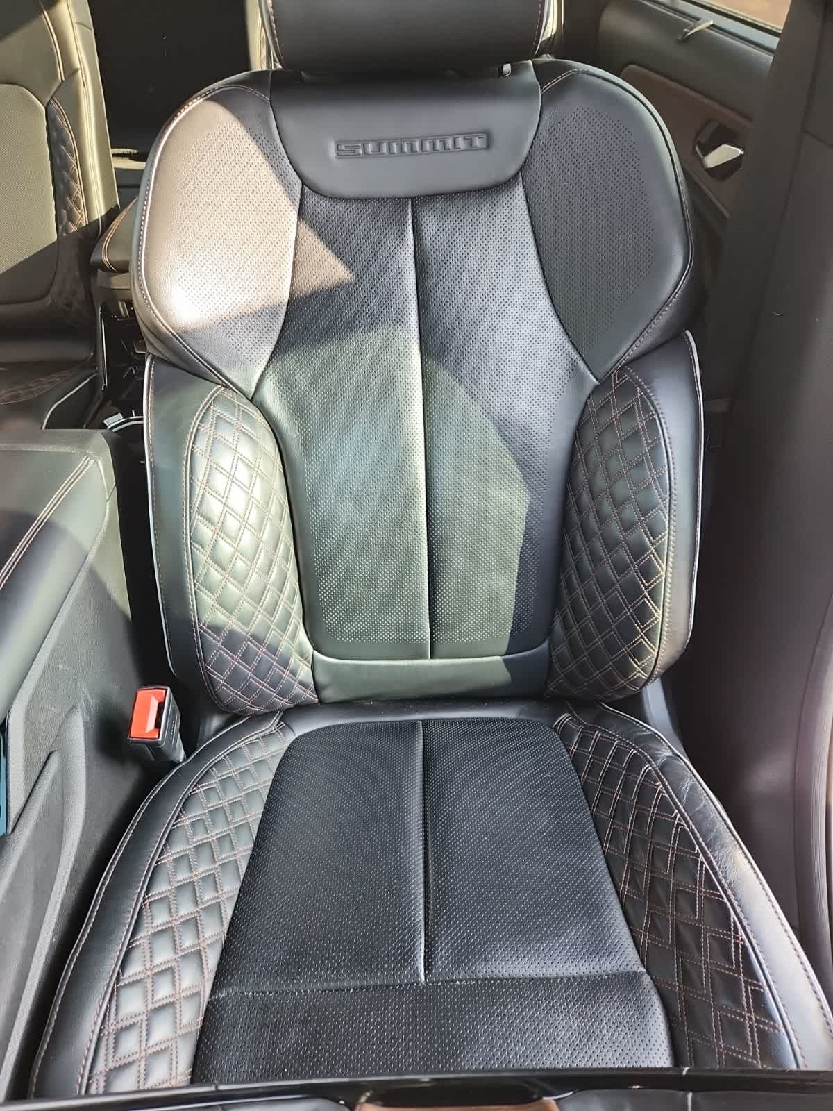 Thumbnail: 2021 Jeep Grand Cherokee L - 14