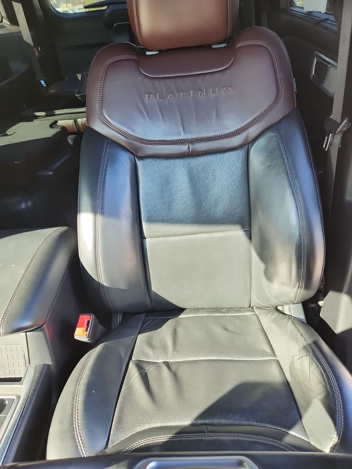 Thumbnail: 2020 Ford Explorer - 14