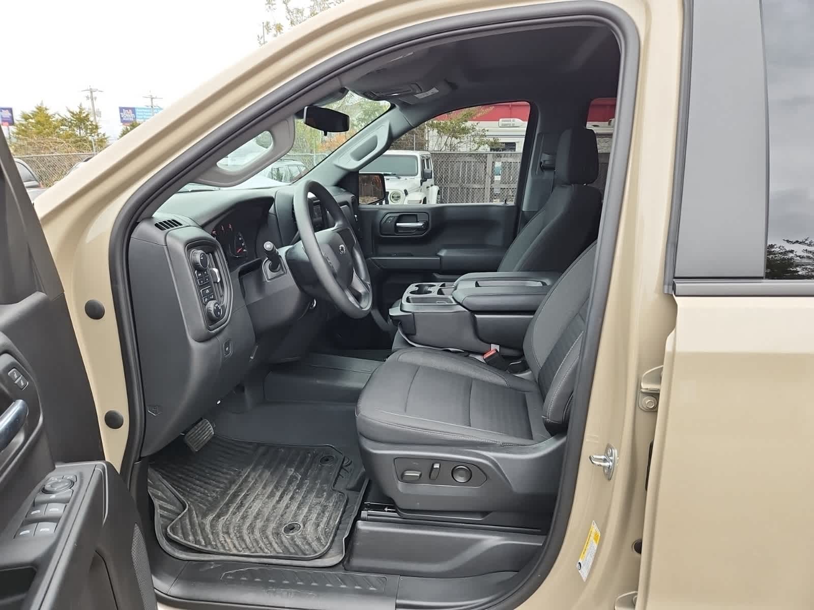 Thumbnail: 2022 Chevrolet Silverado 1500 - 15