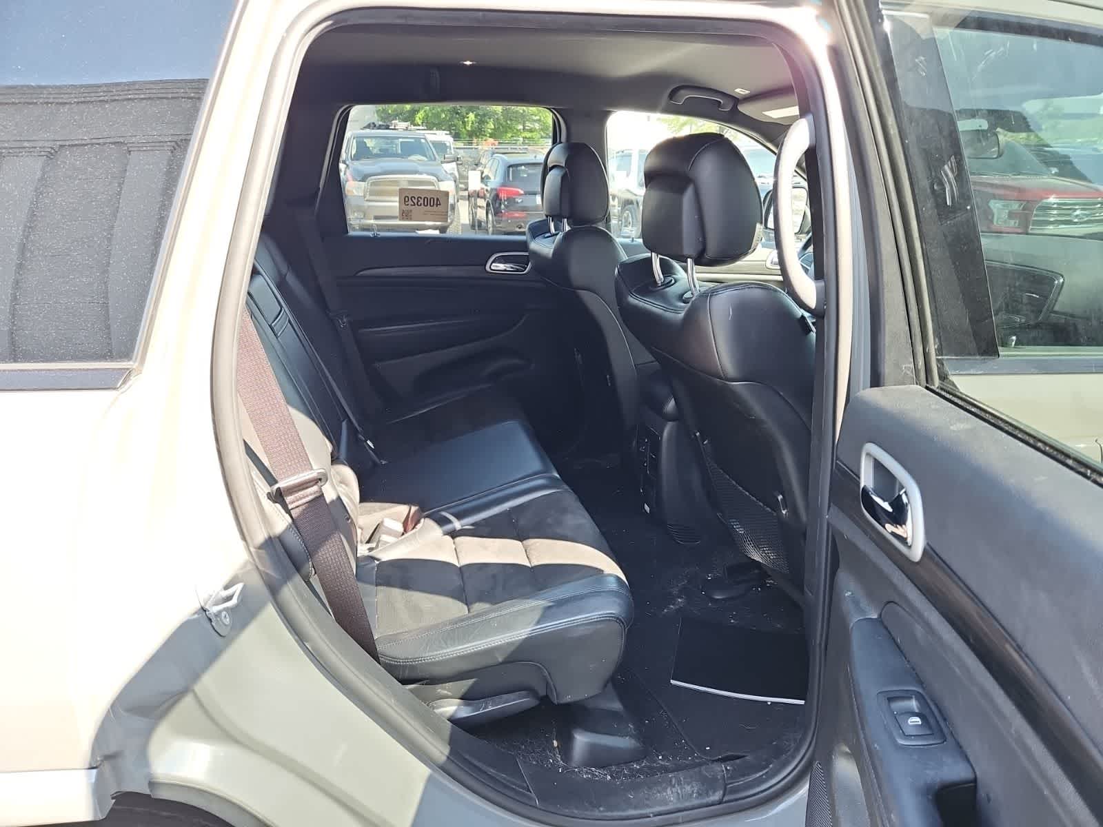 Thumbnail: 2021 Jeep Grand Cherokee - 23