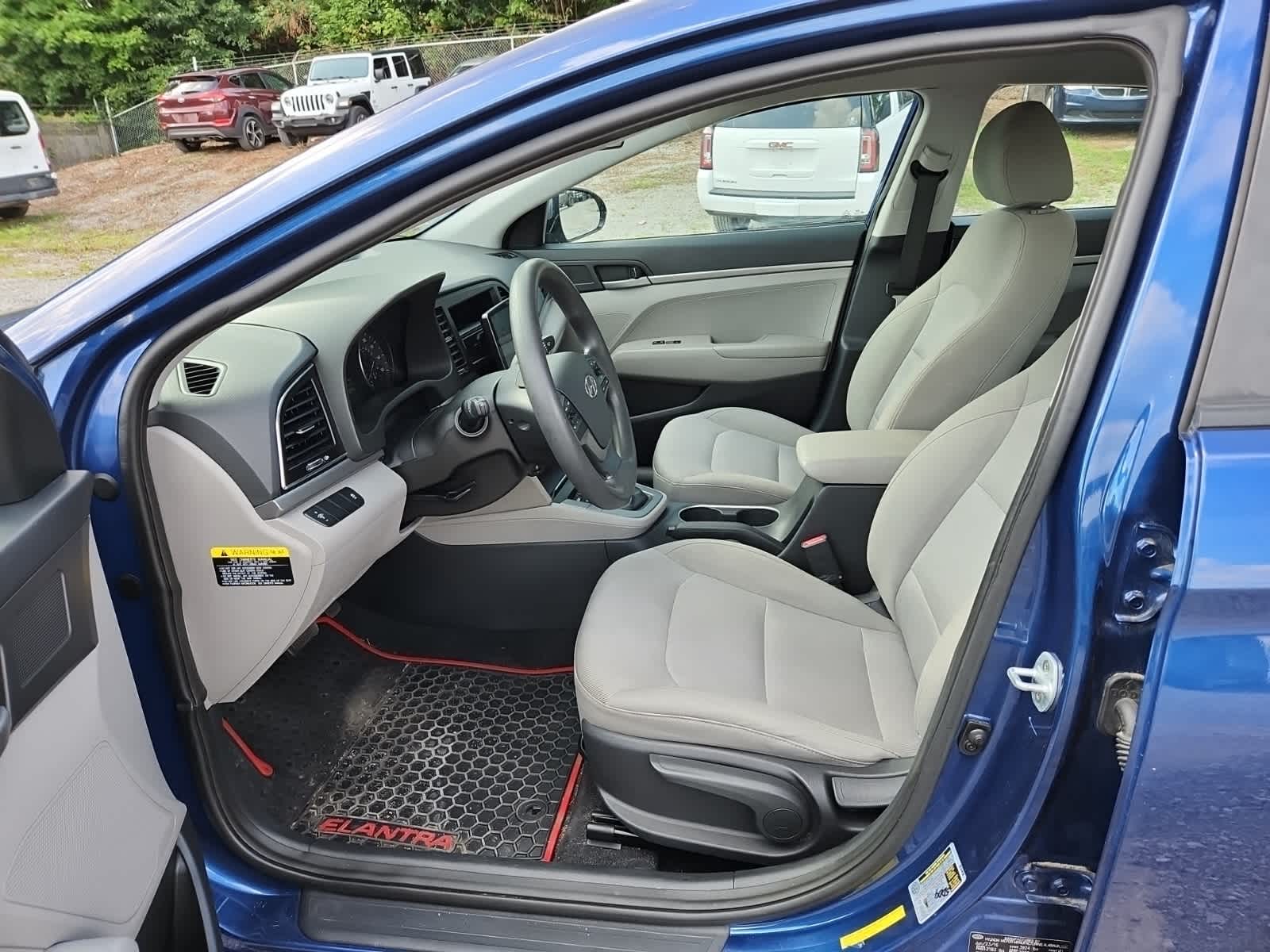 Thumbnail: 2017 Hyundai Elantra - 15