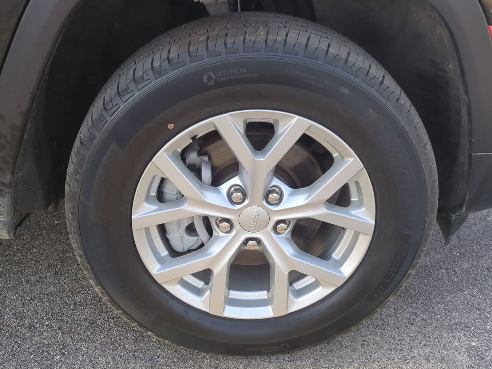 Thumbnail: 2023 Jeep Grand Cherokee - 14