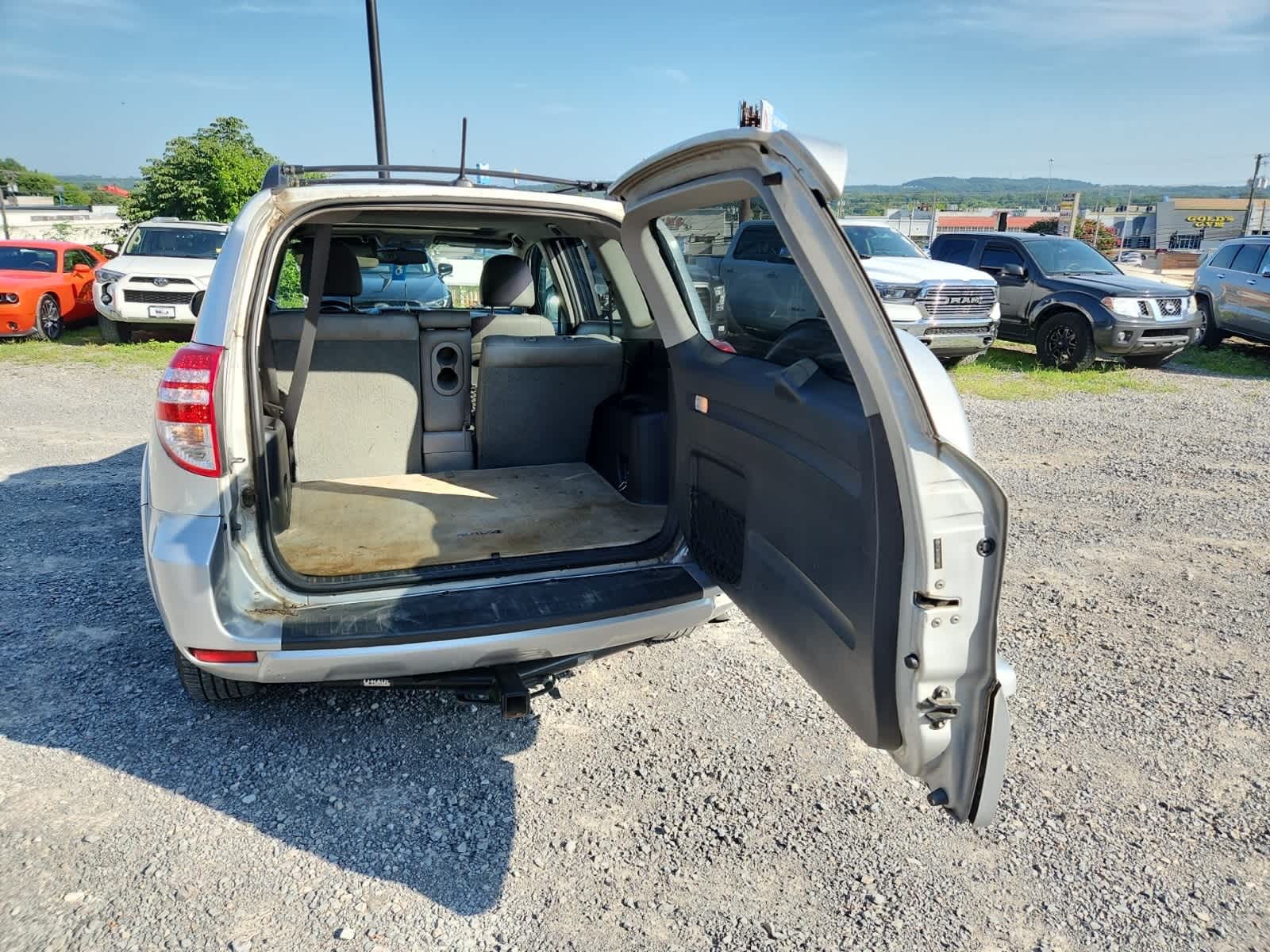 Thumbnail: 2011 Toyota RAV4 - 27