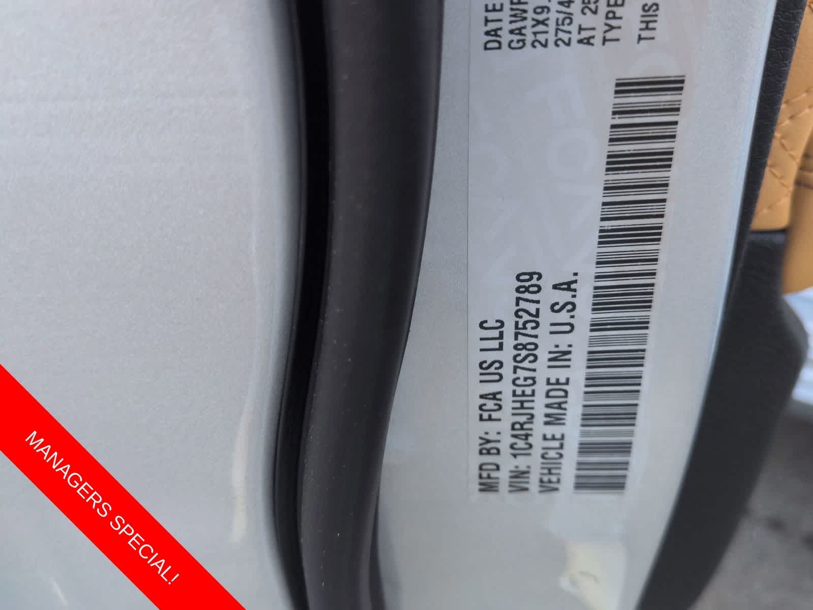 Thumbnail: 2025 Jeep Grand Cherokee - 34