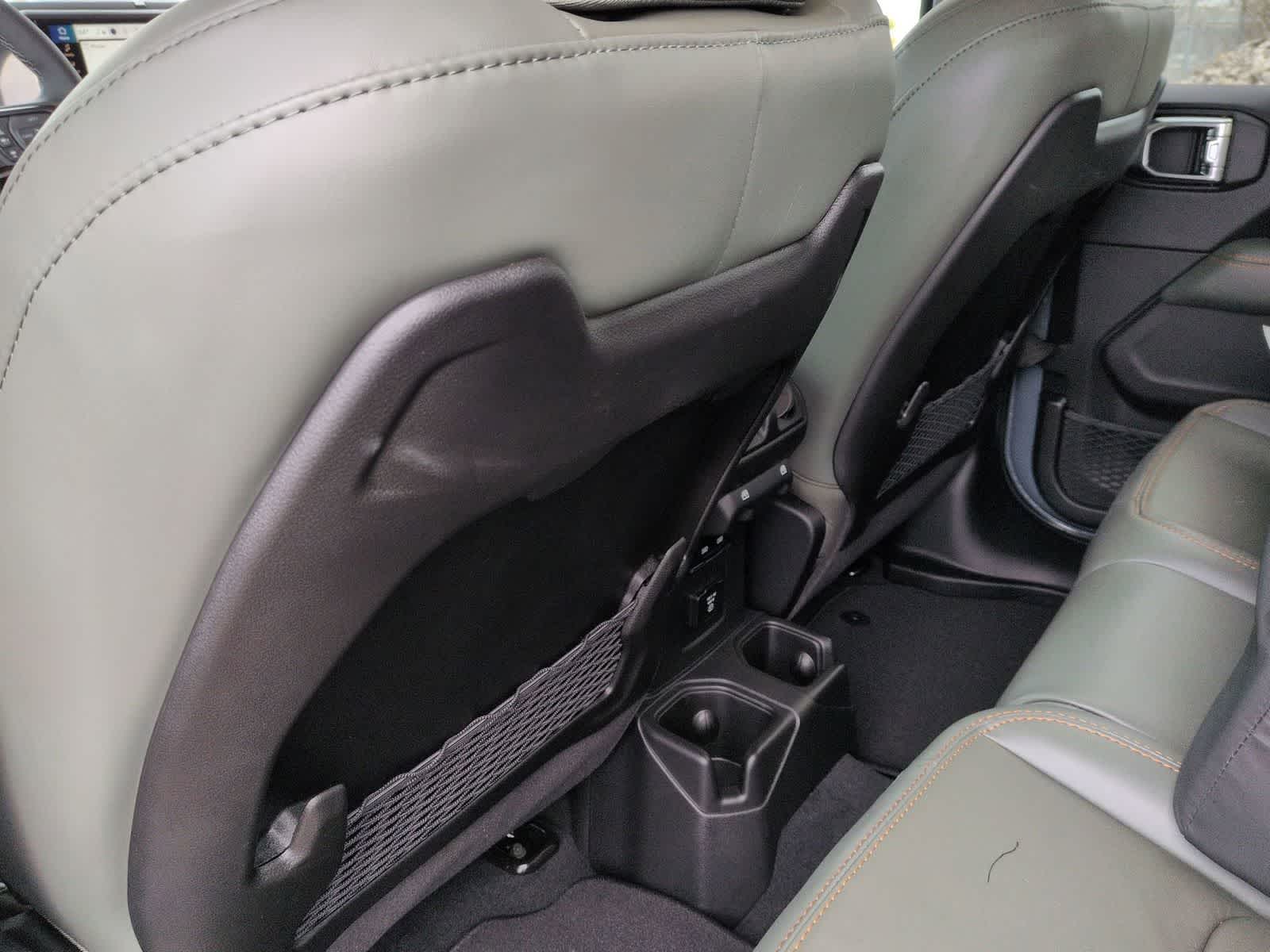 Thumbnail: 2026 Jeep Gladiator - 17