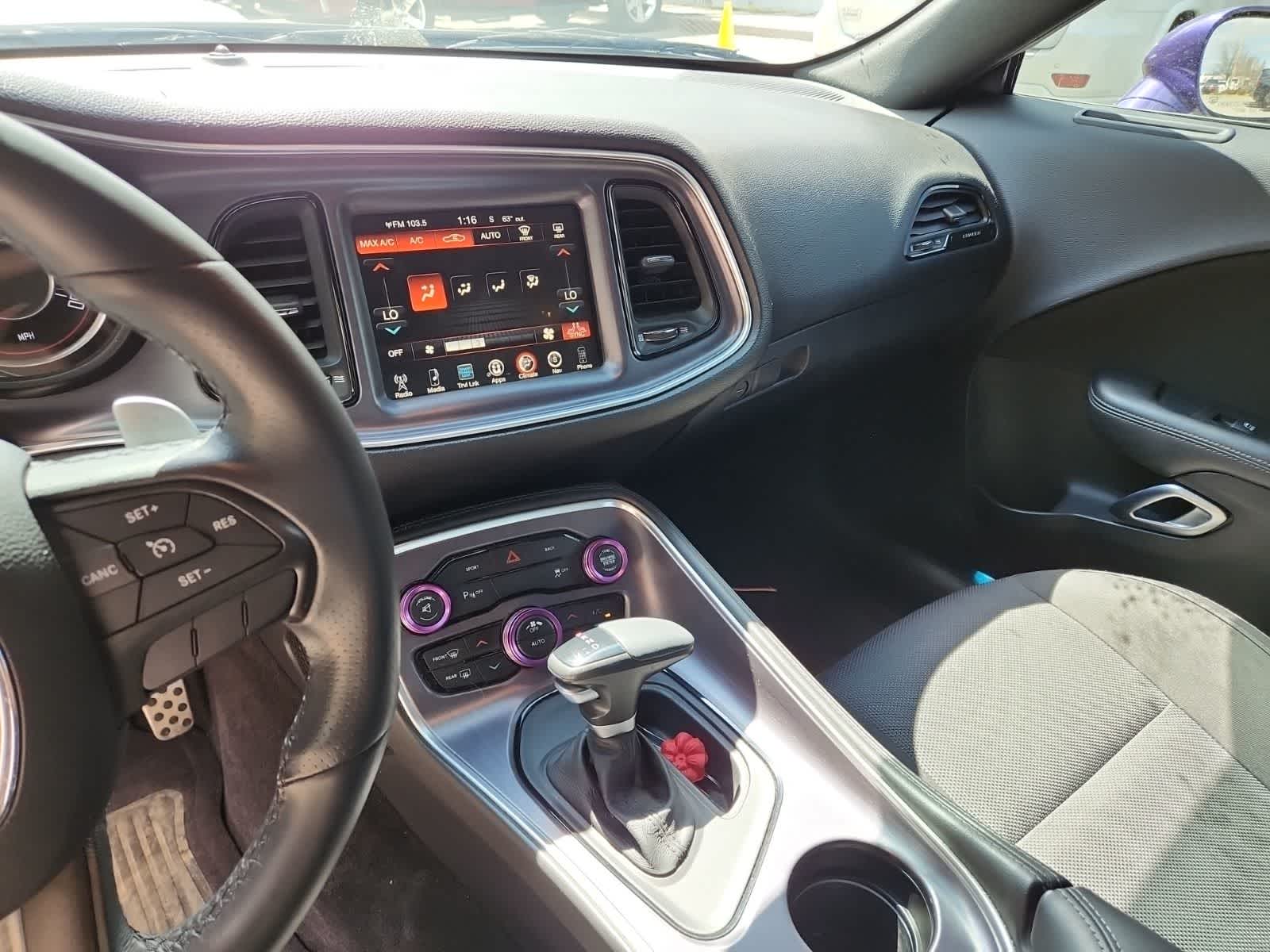 Thumbnail: 2016 Dodge Challenger - 11