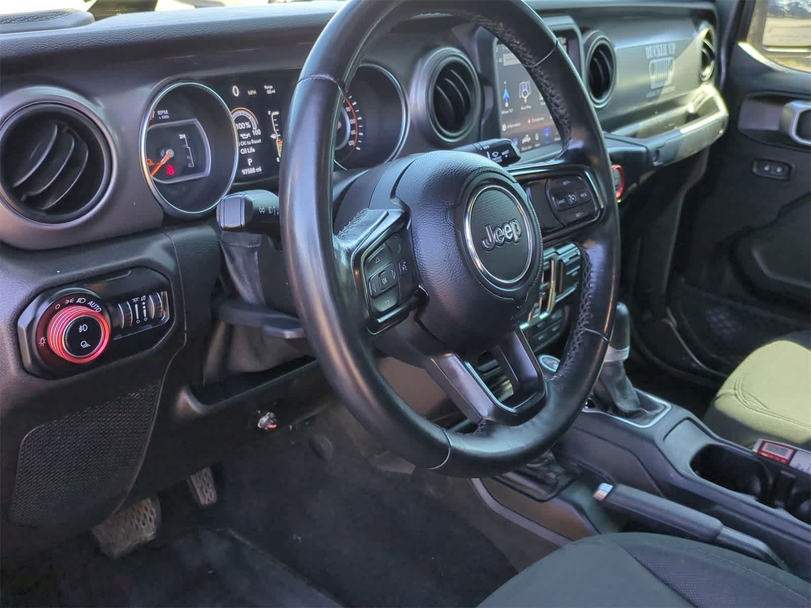 Thumbnail: 2021 Jeep Gladiator - 10