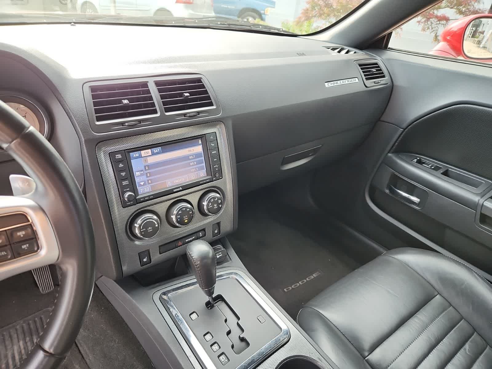 Thumbnail: 2012 Dodge Challenger - 10