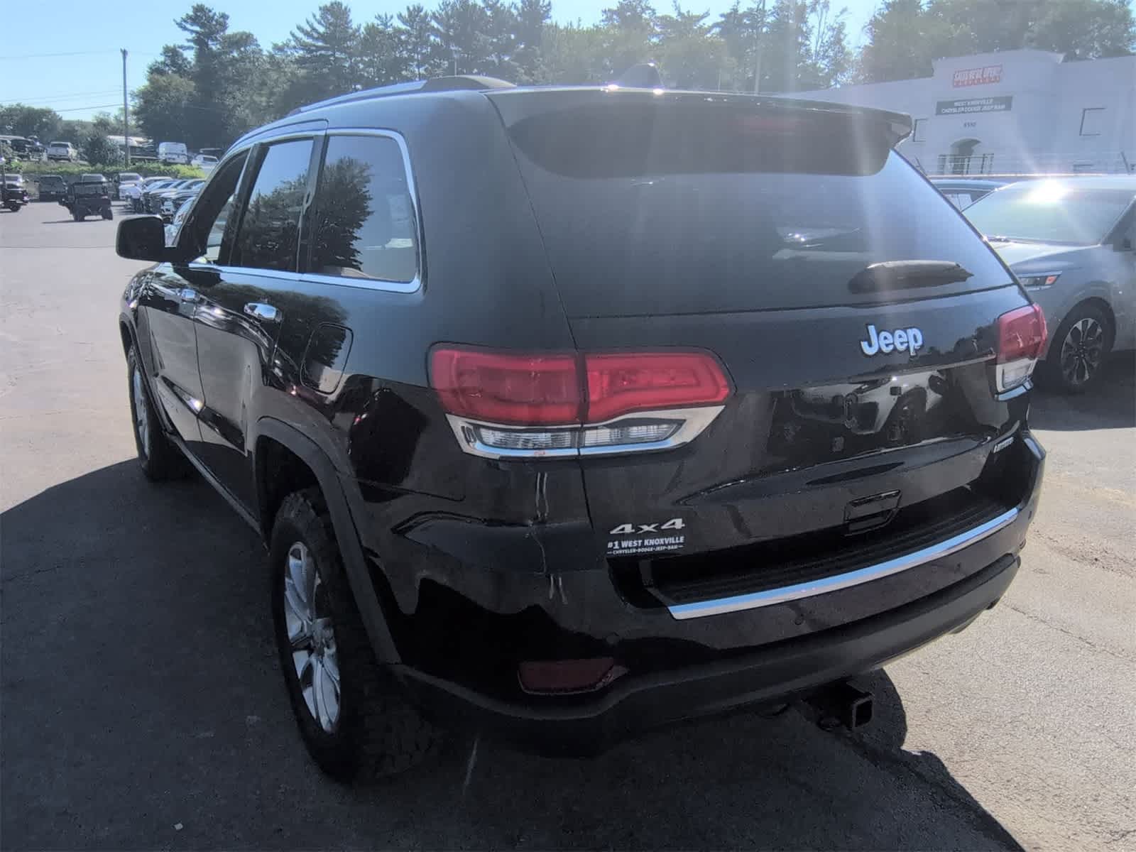 Thumbnail: 2015 Jeep Grand Cherokee - 6