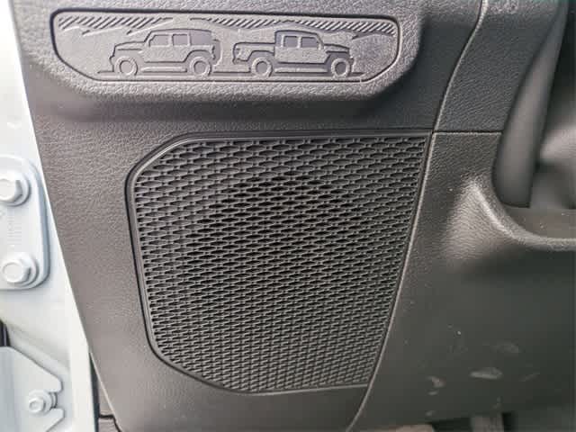 Thumbnail: 2025 Jeep Wrangler - 31