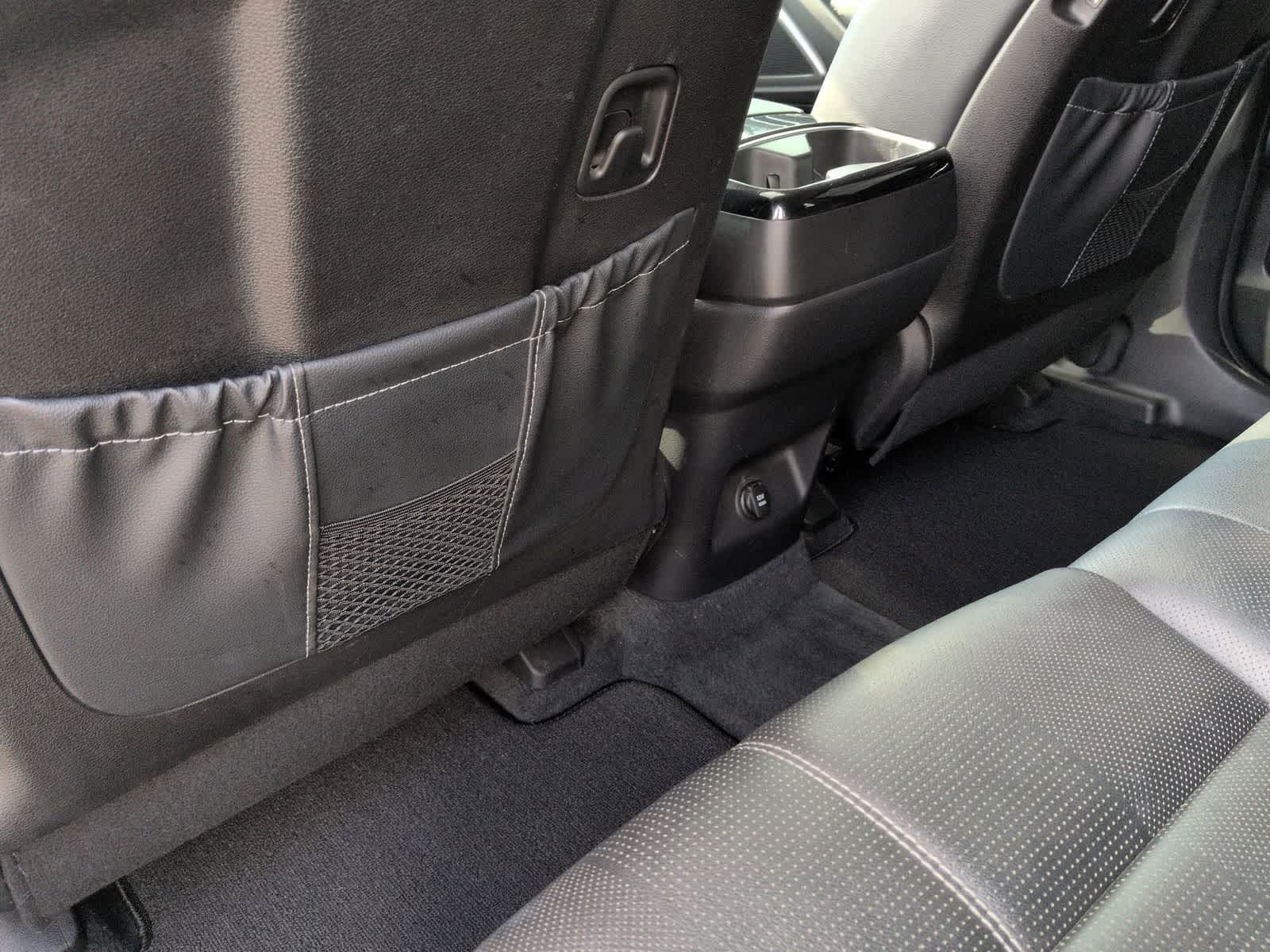 Thumbnail: 2022 Kia Telluride - 18