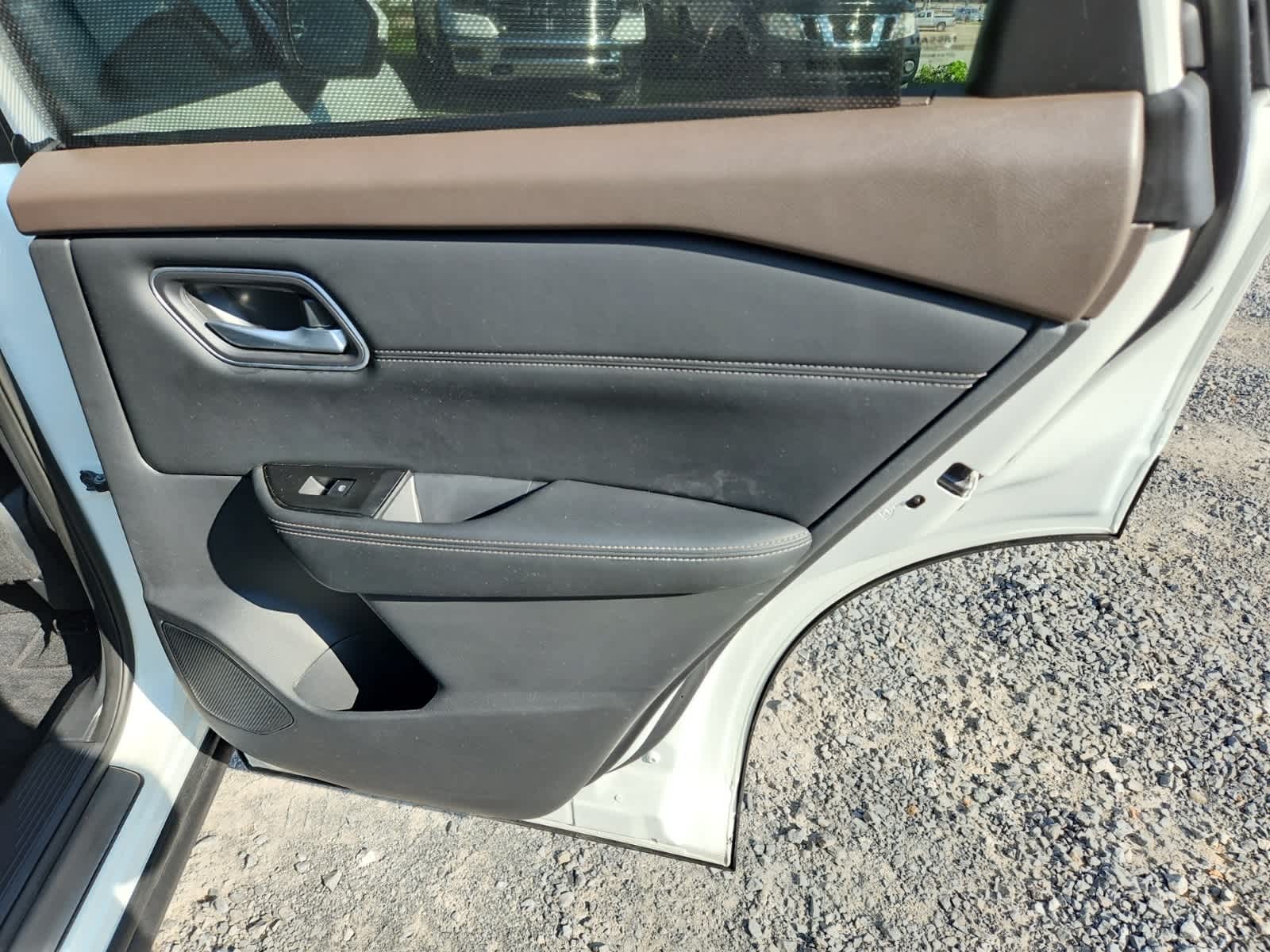 Thumbnail: 2021 Nissan Rogue - 24