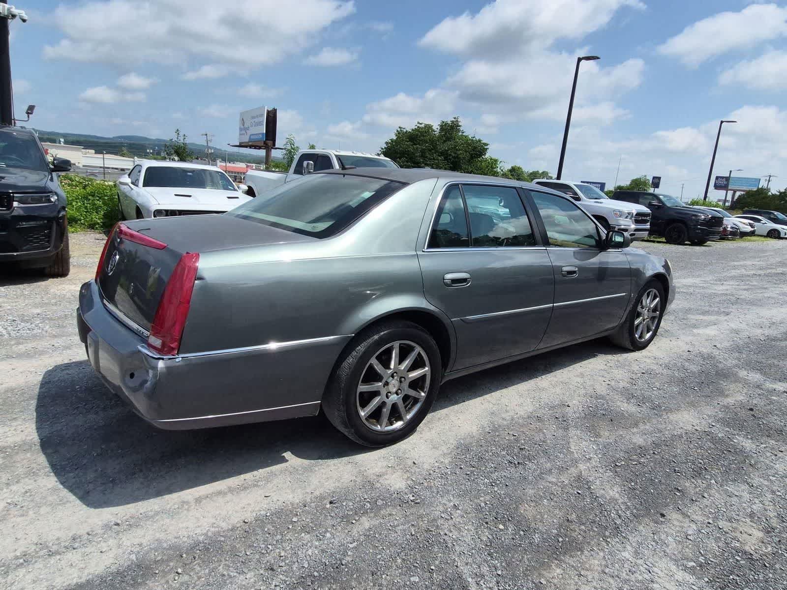 Thumbnail: 2007 Cadillac DTS - 8
