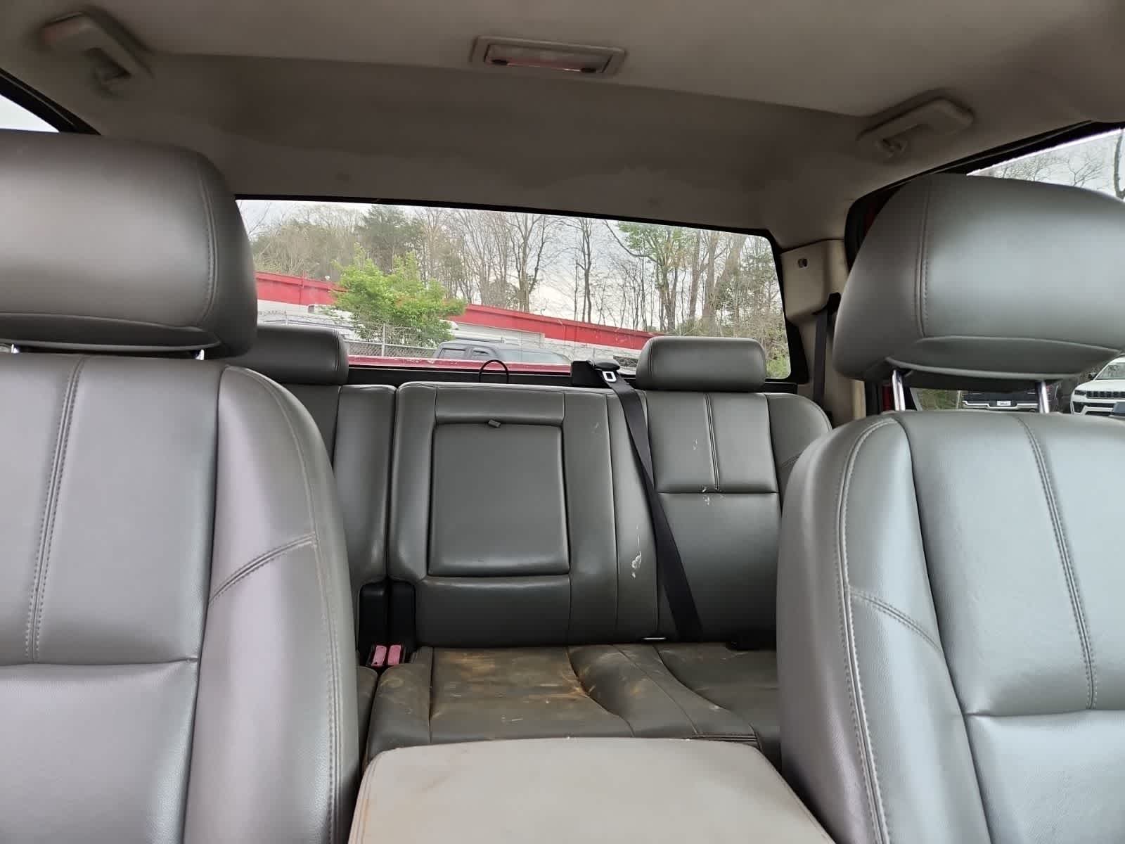 Thumbnail: 2010 Chevrolet Silverado 3500 - 19