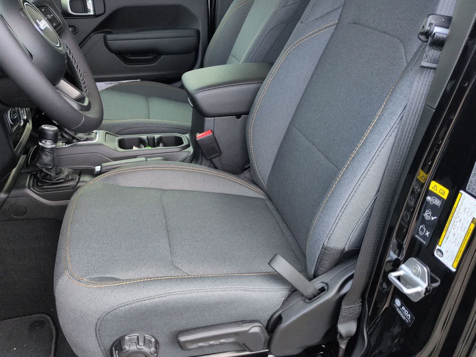 Thumbnail: 2026 Jeep Gladiator - 14