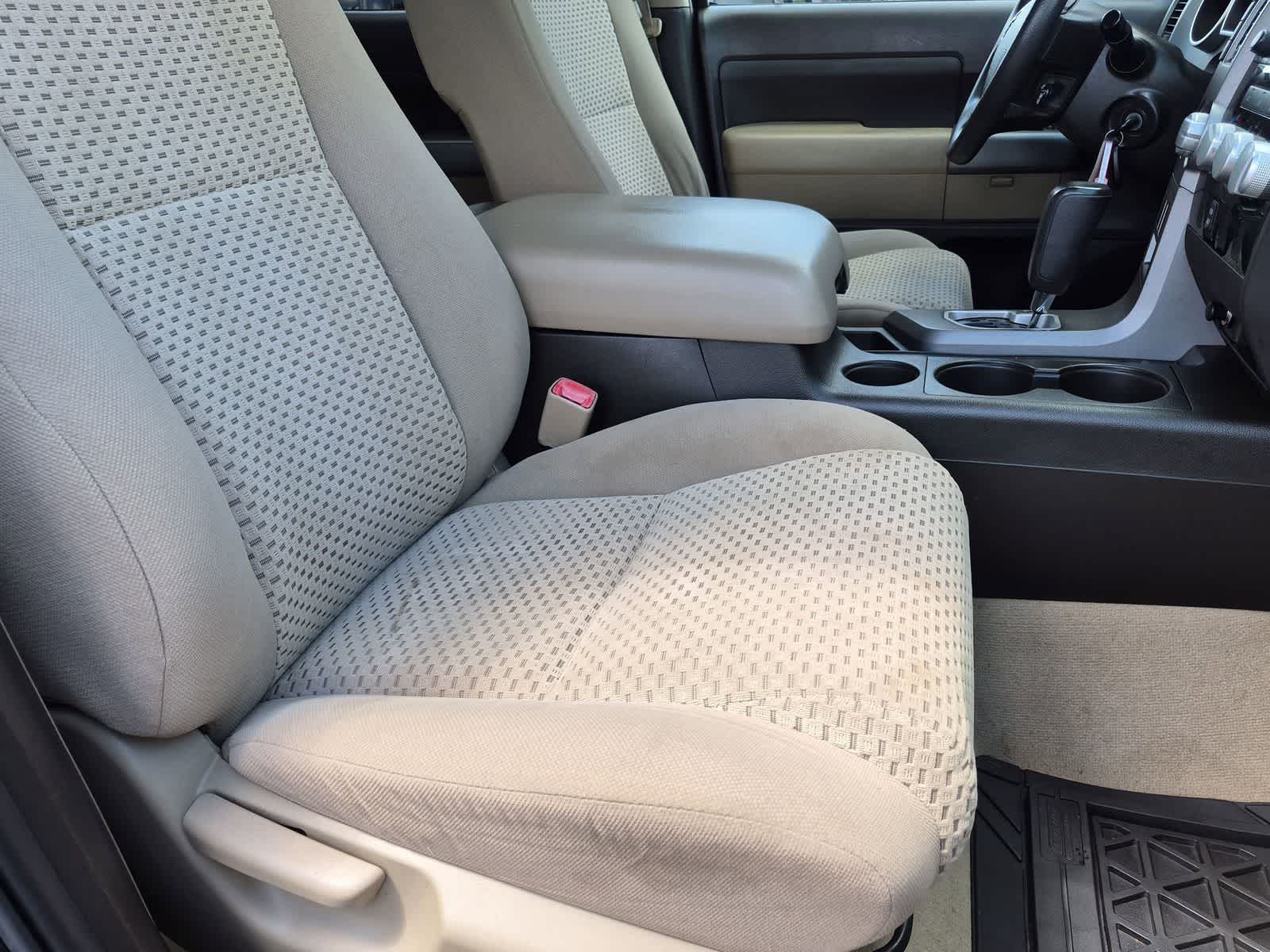 Thumbnail: 2010 Toyota Tundra - 18
