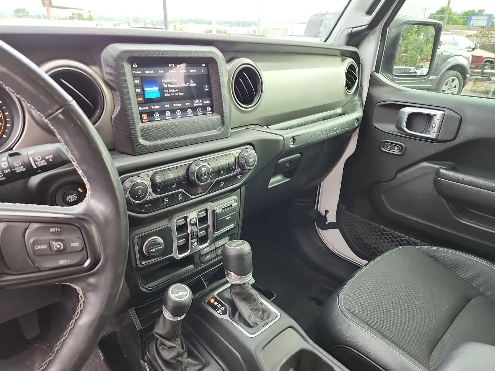 Thumbnail: 2020 Jeep Wrangler - 10